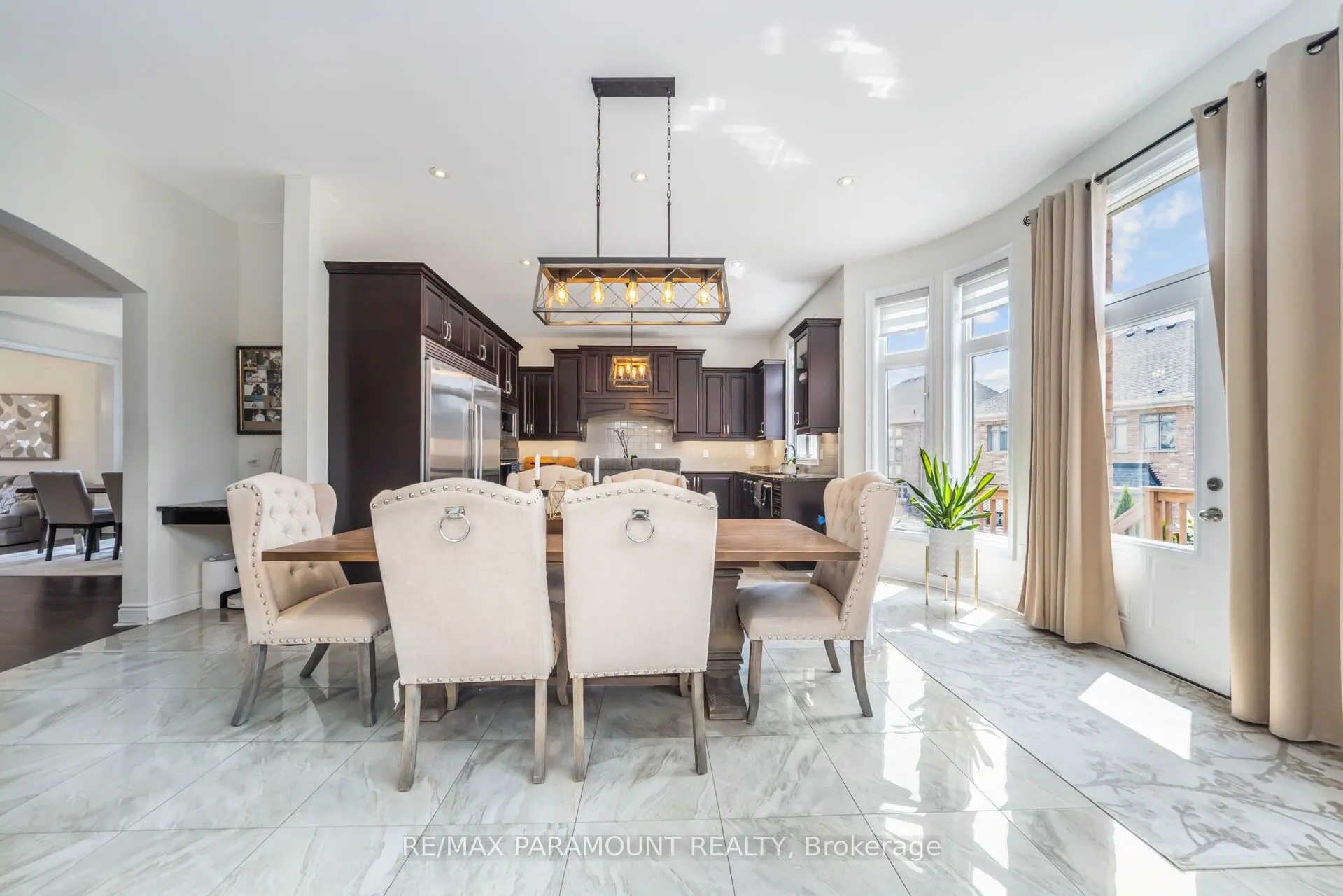 8 Accolade Court