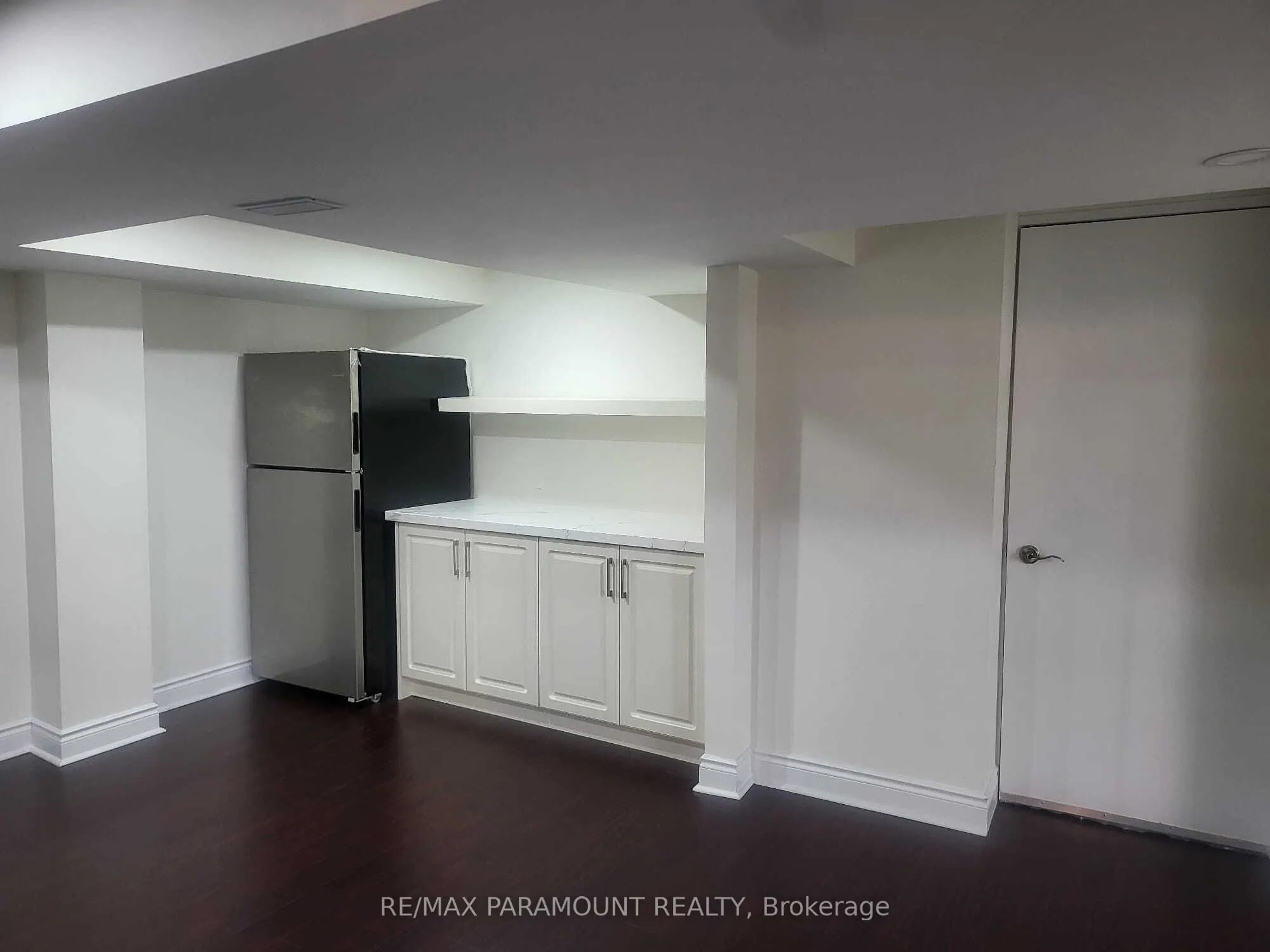 8 Accolade Court