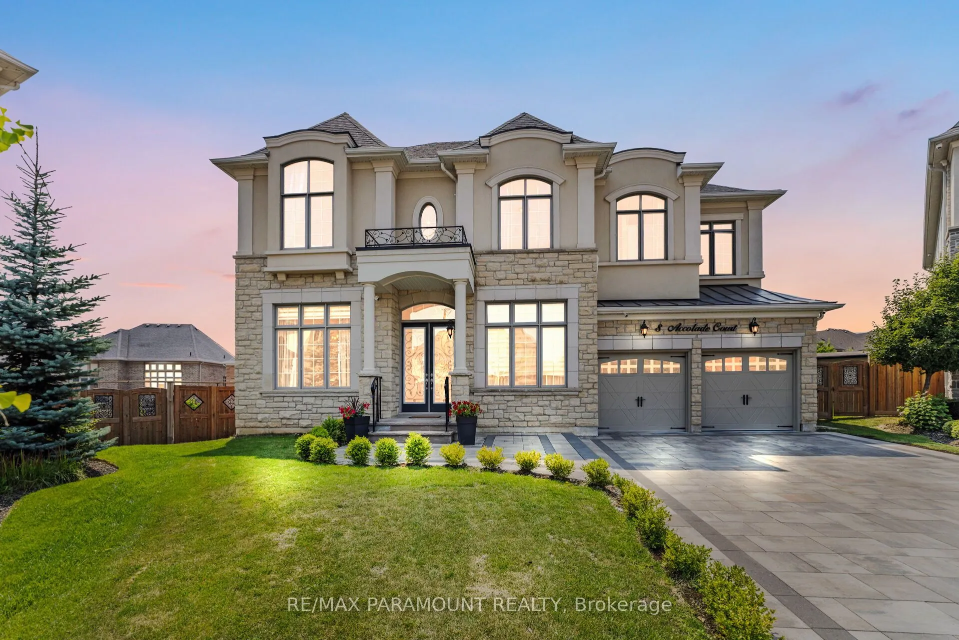 8 Accolade Court