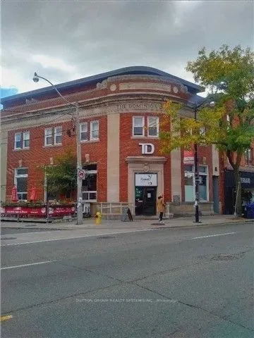 2945 Dundas Street W, #4