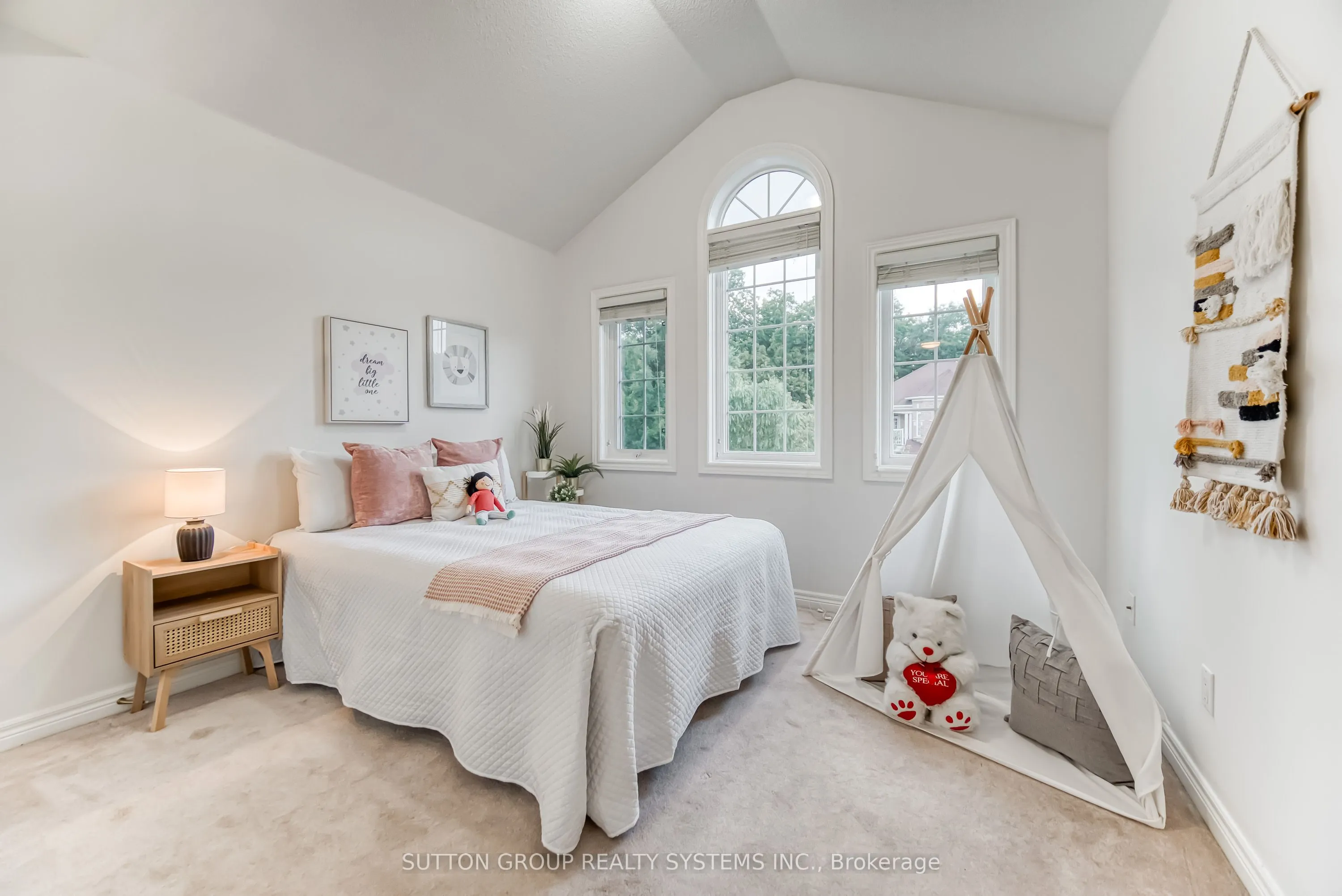 3806 Quiet Creek Drive