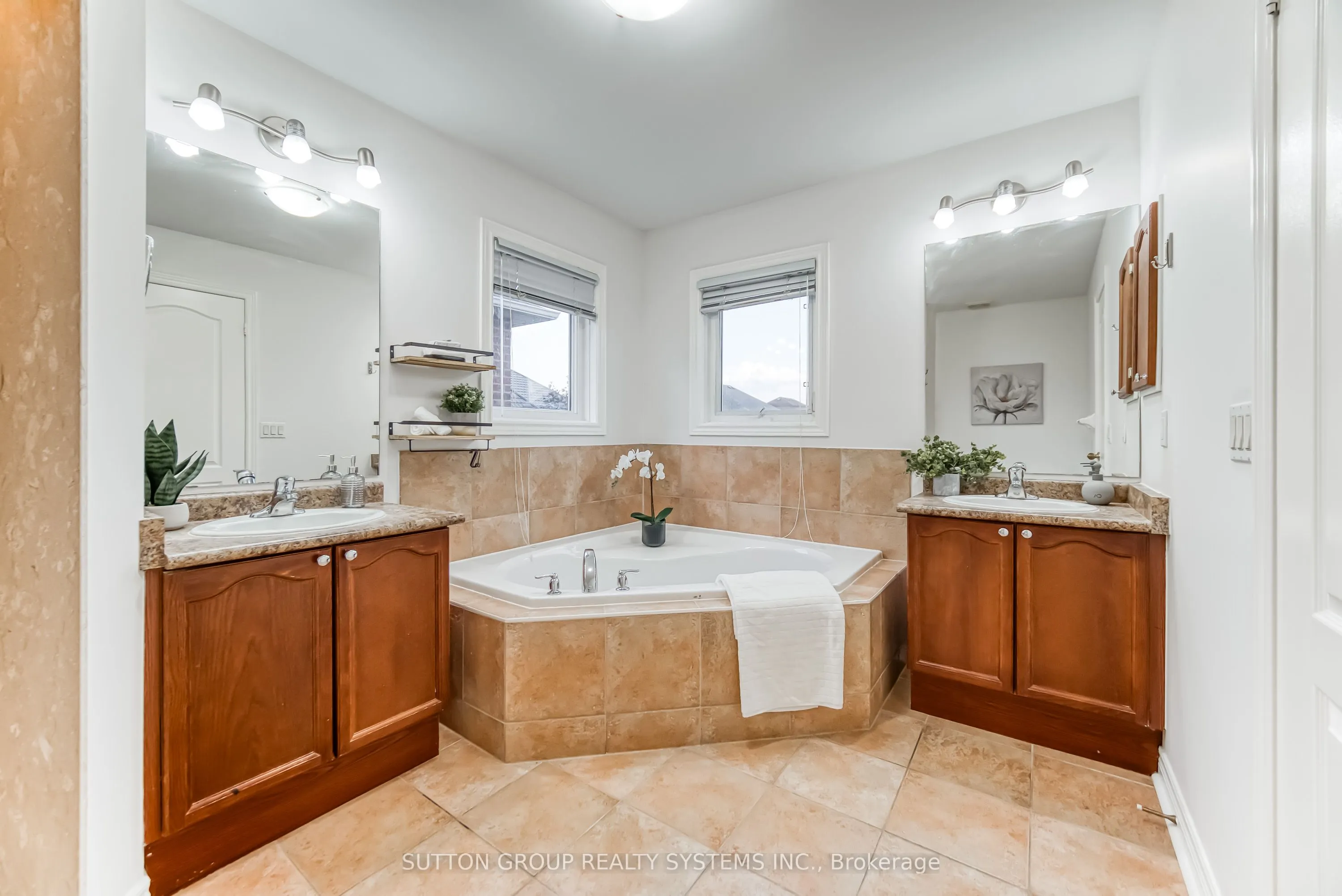 3806 Quiet Creek Drive