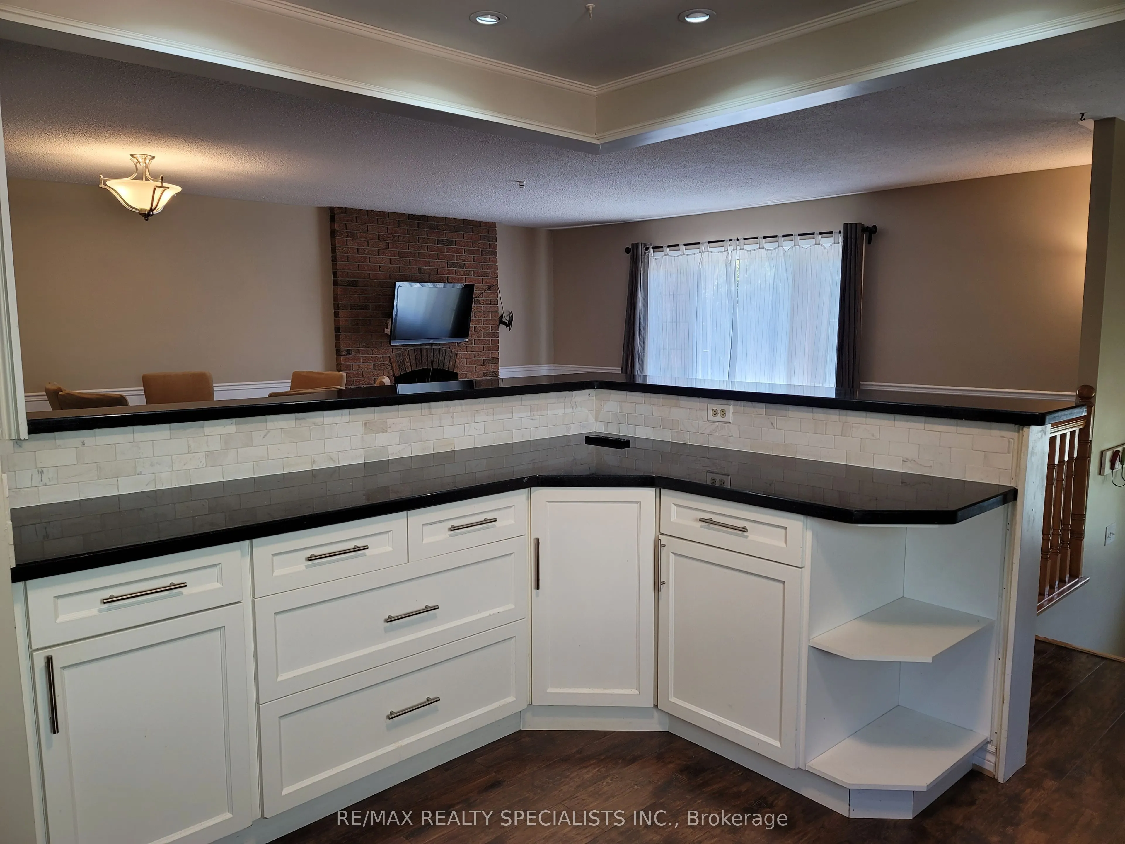 6795 Shelter Bay Road
