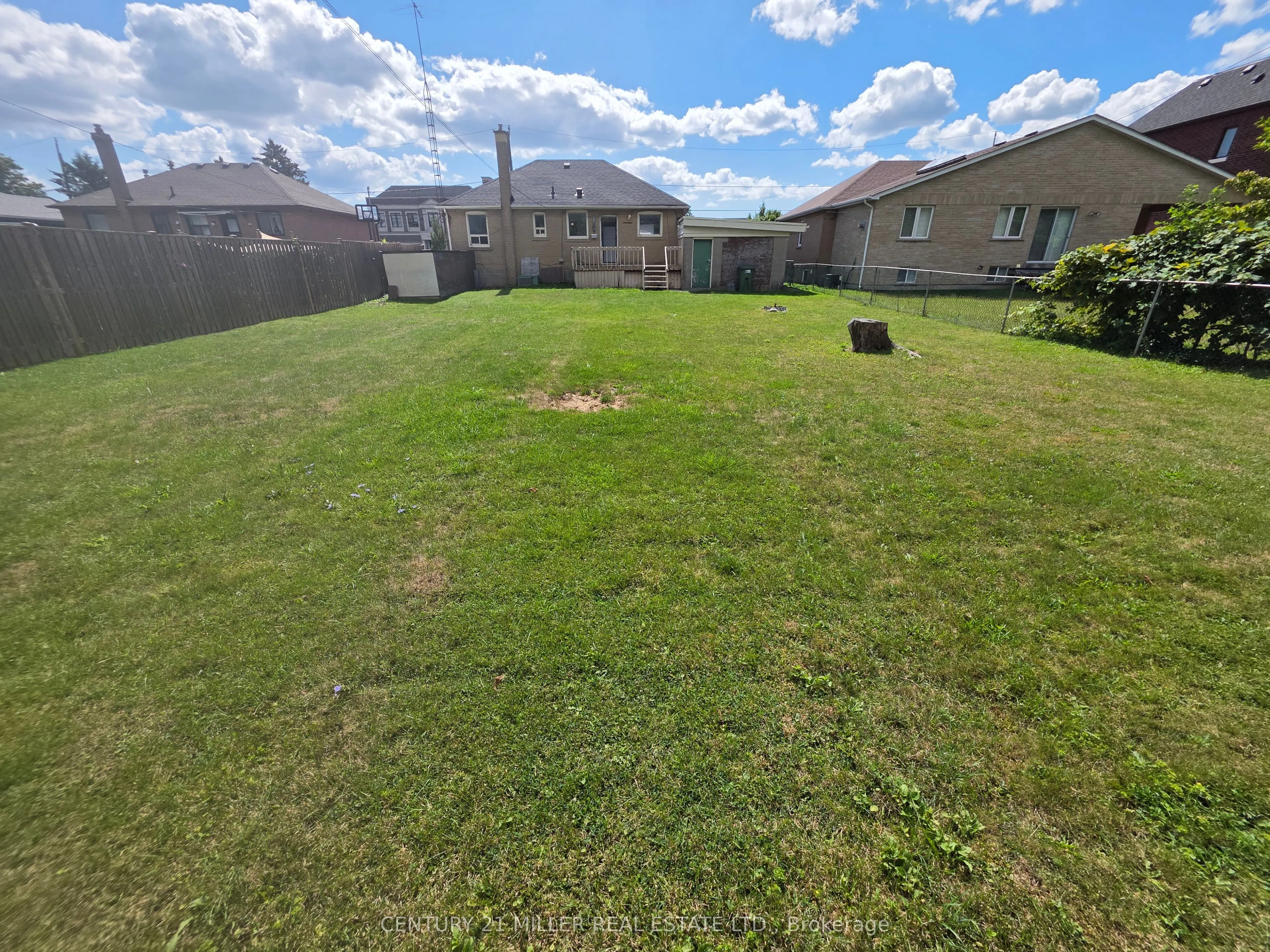 12 Glenbrook Avenue