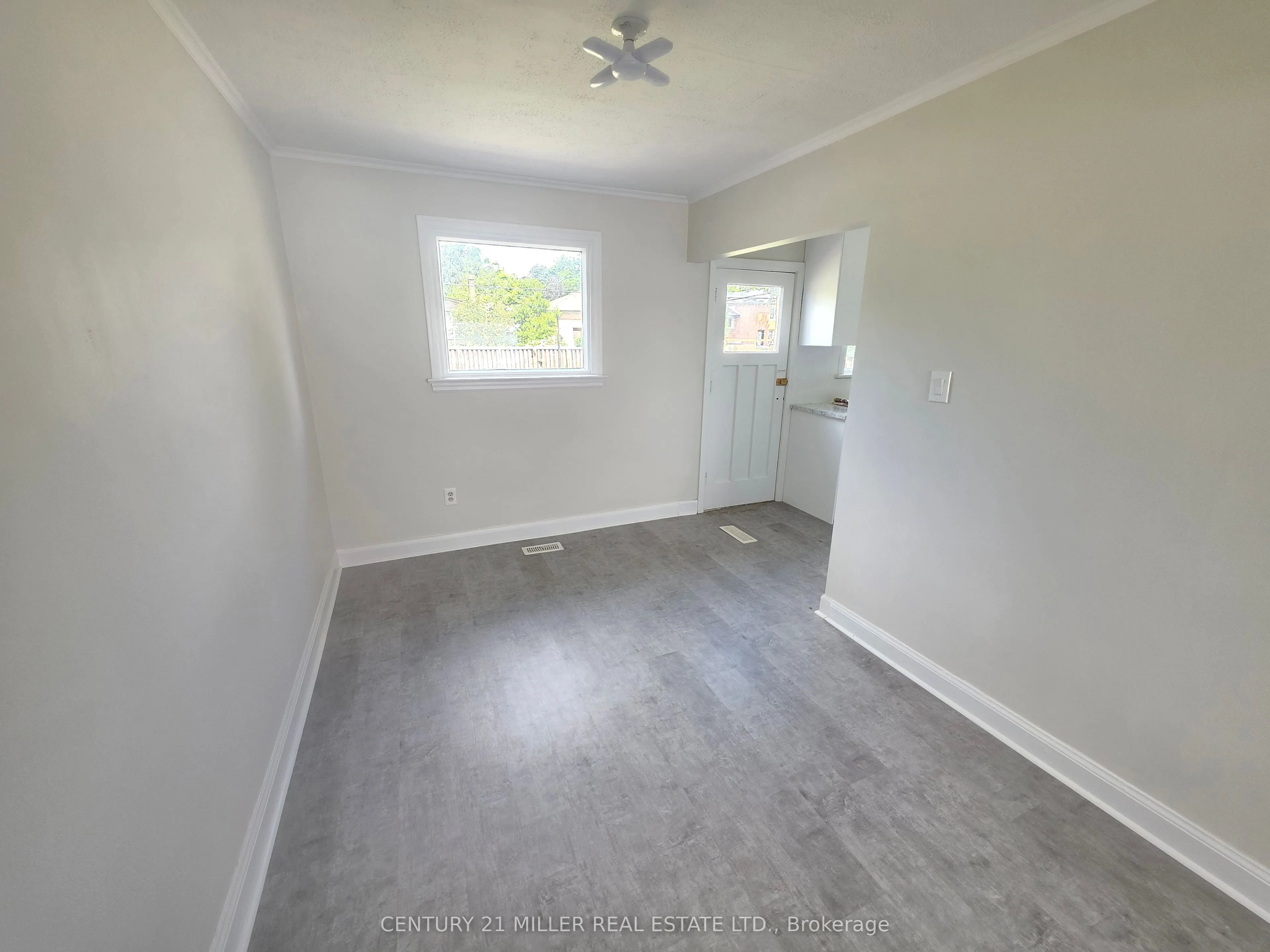 12 Glenbrook Avenue