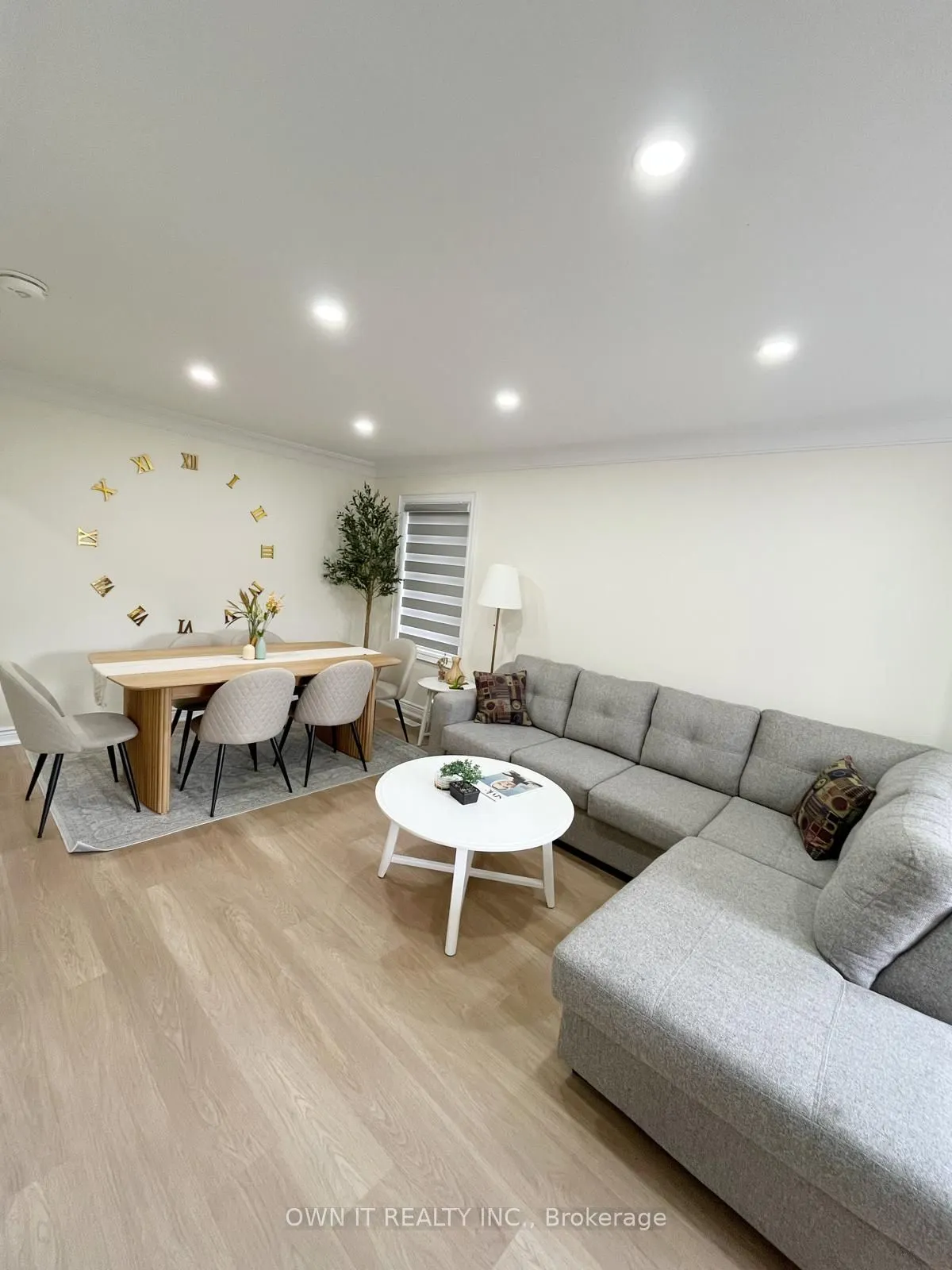 18 Killarney Court
