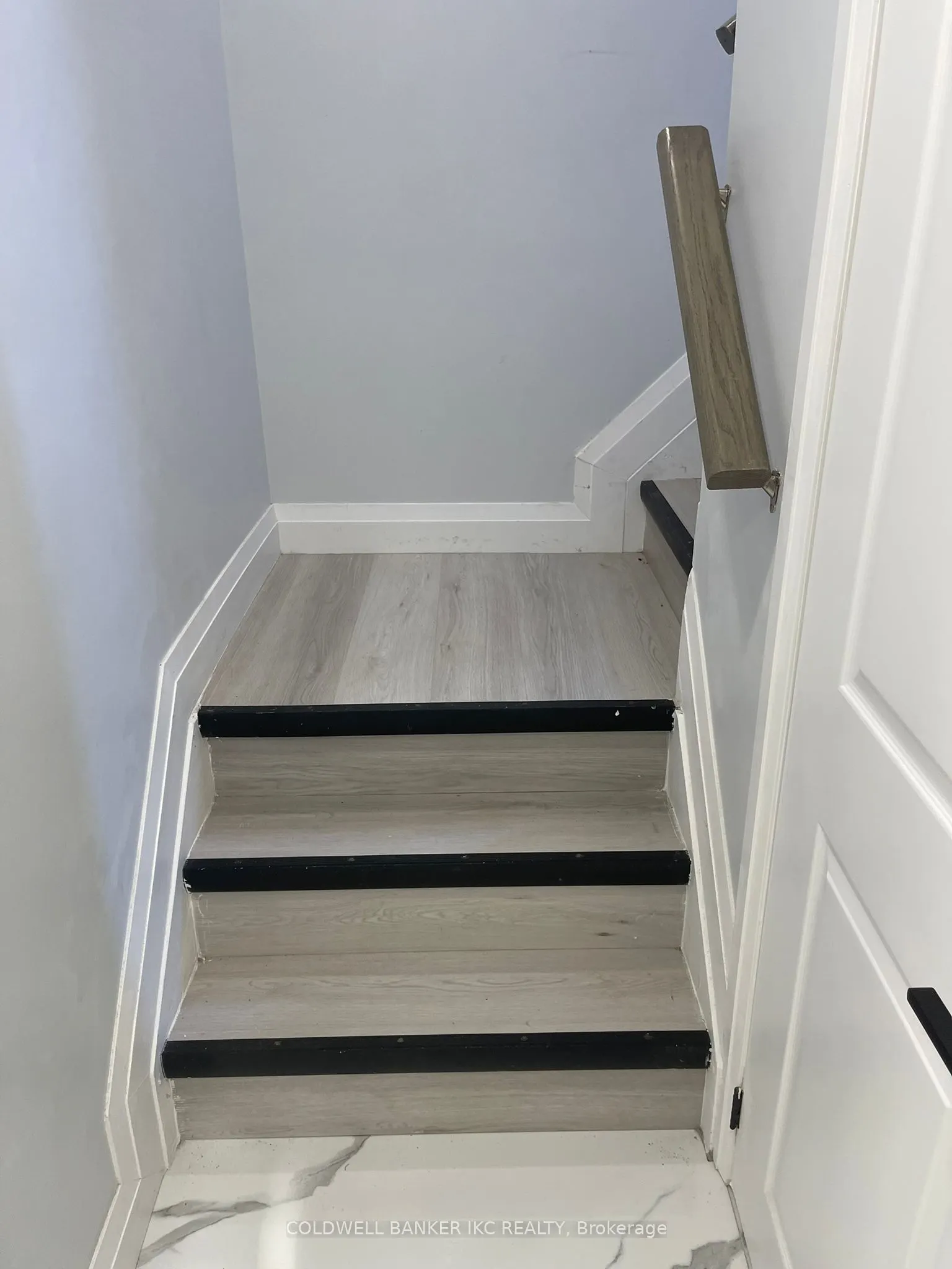 33 Meadowlark Drive