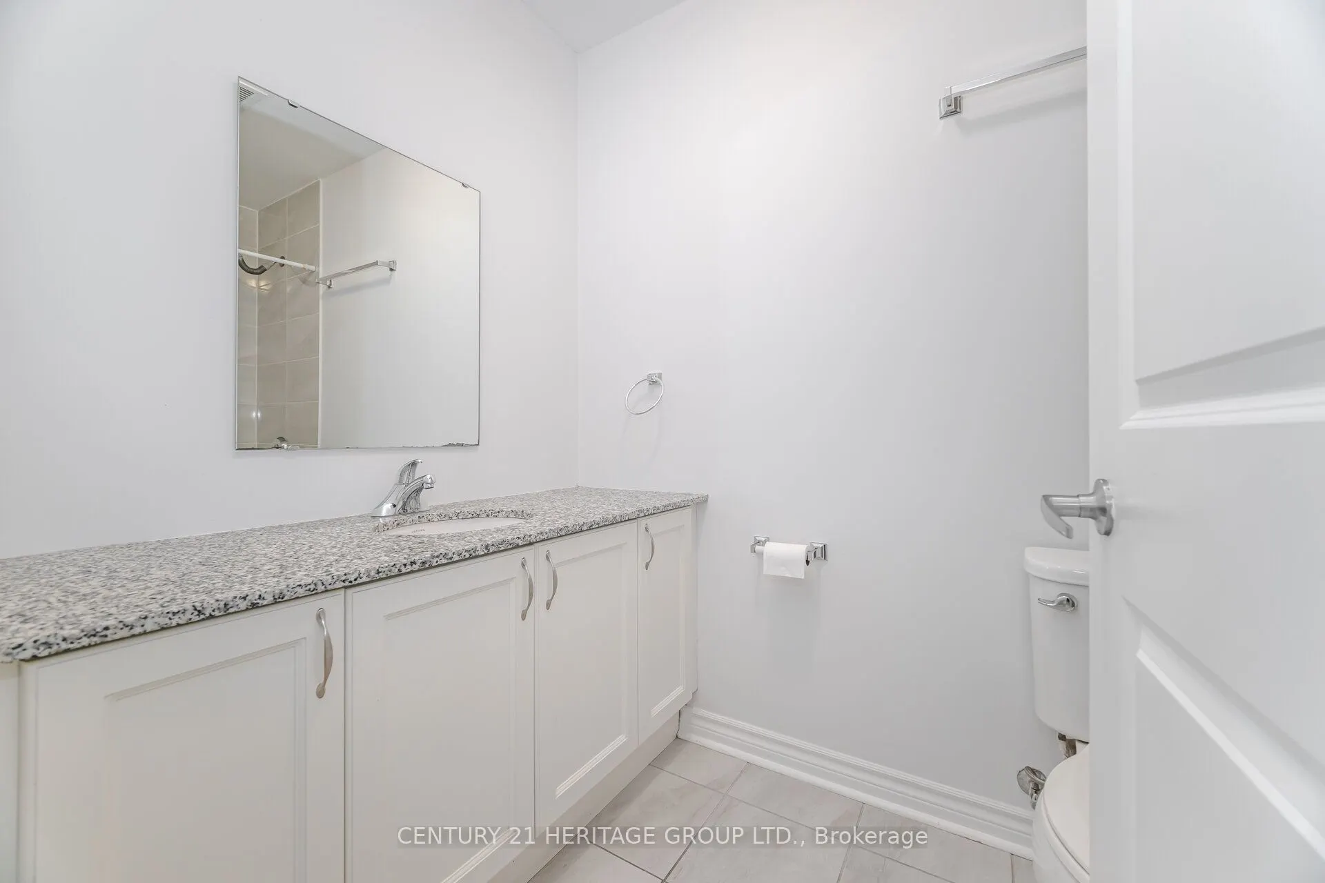 2522 Keele Street, #320
