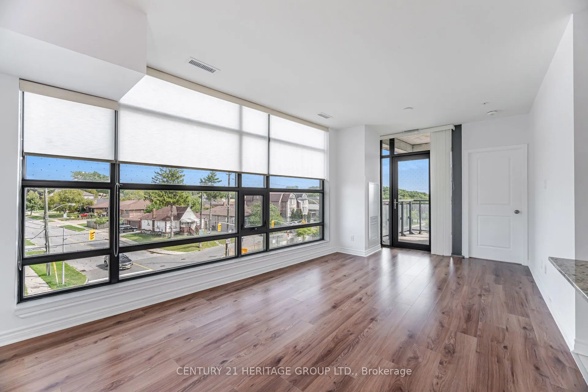 2522 Keele Street, #320