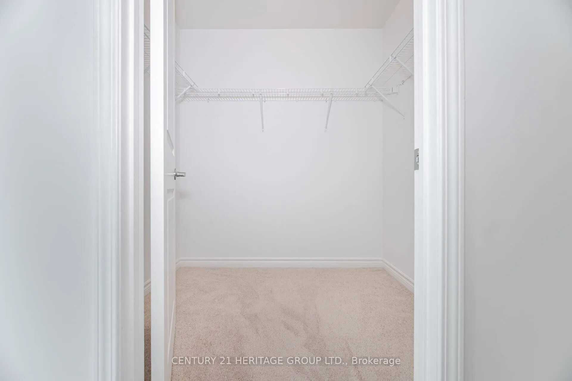 2522 Keele Street, #320