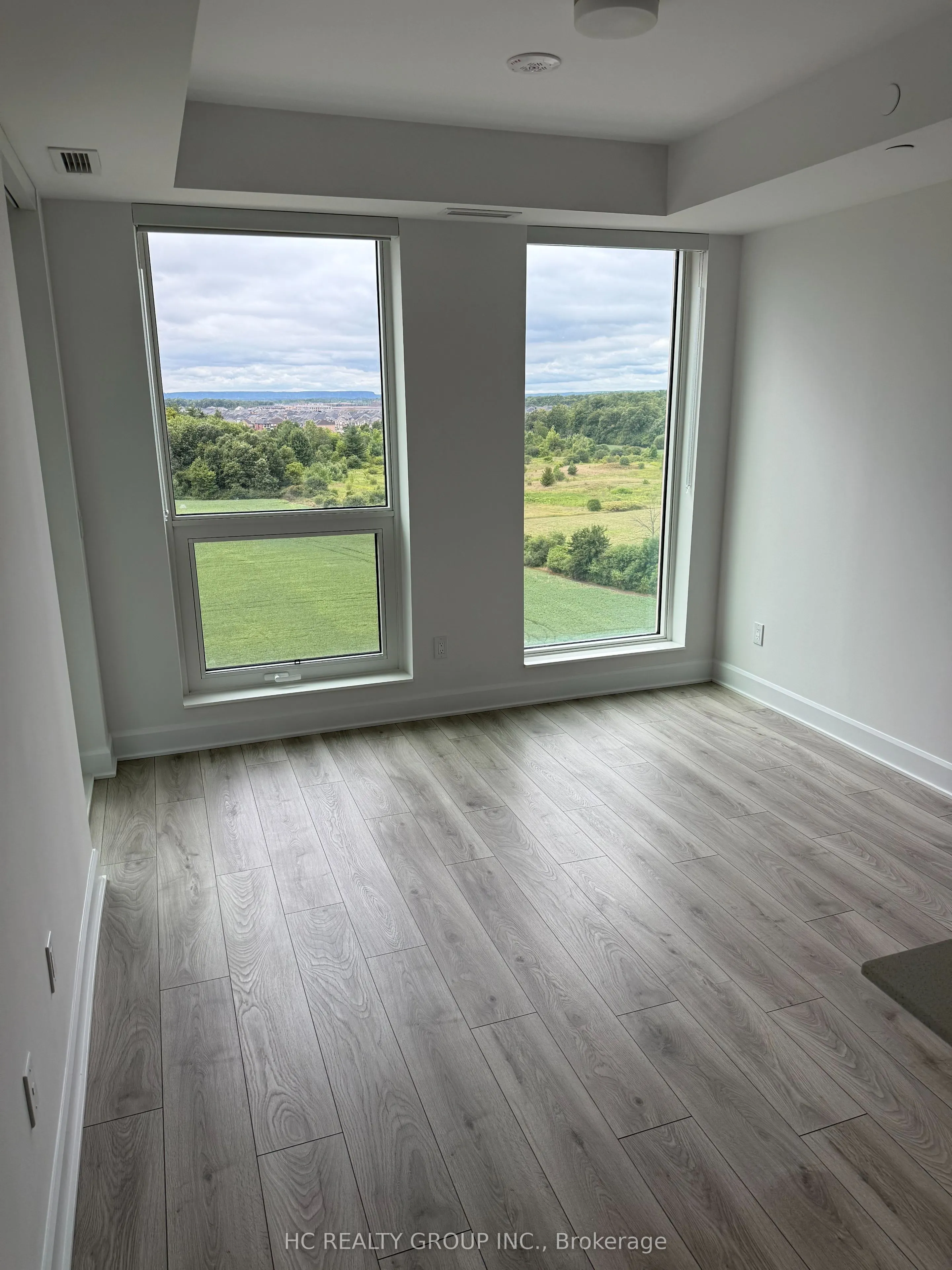 3240 William Coltson Avenue, #811