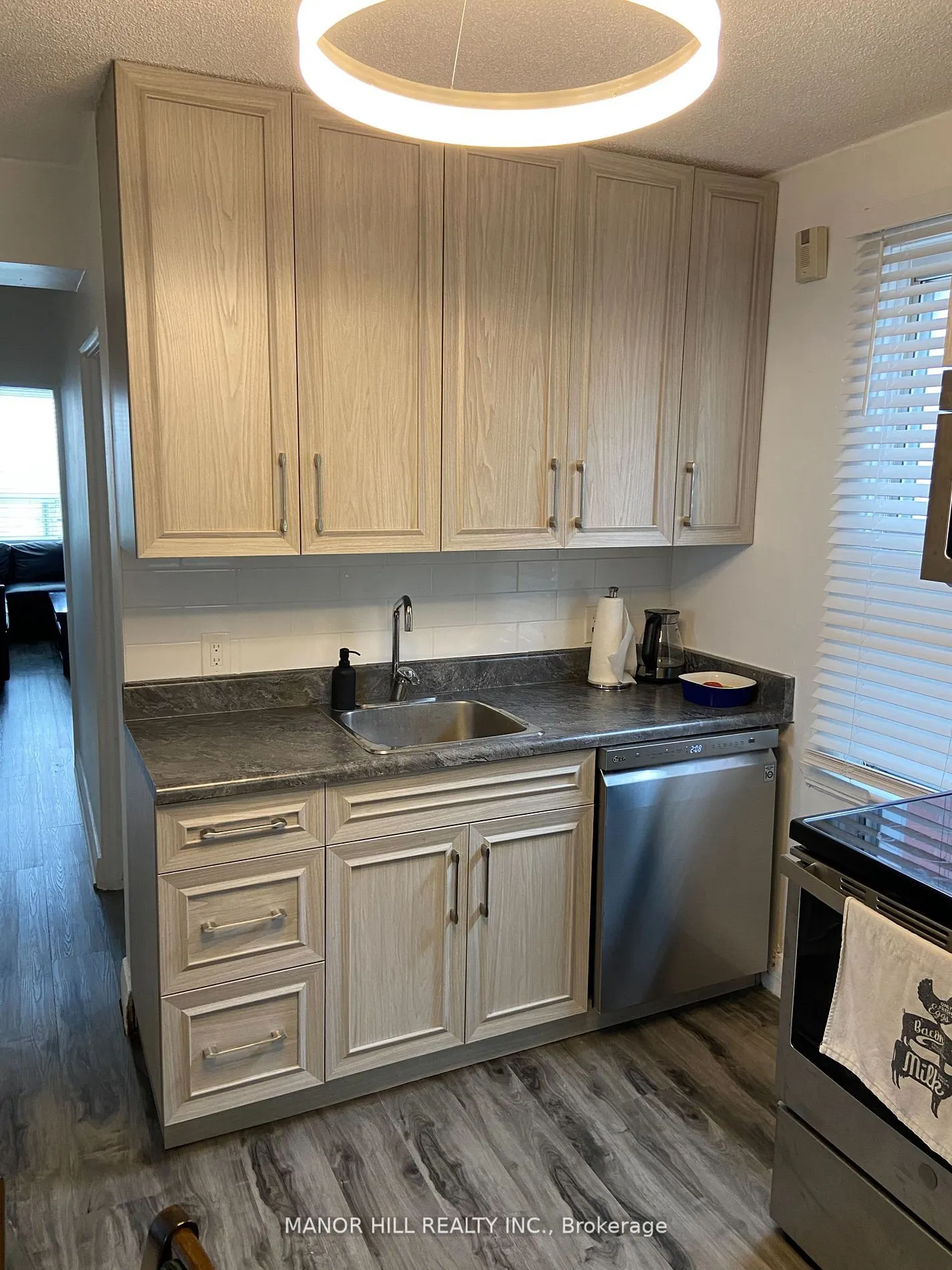 929 Lakeshore Road E, ##2