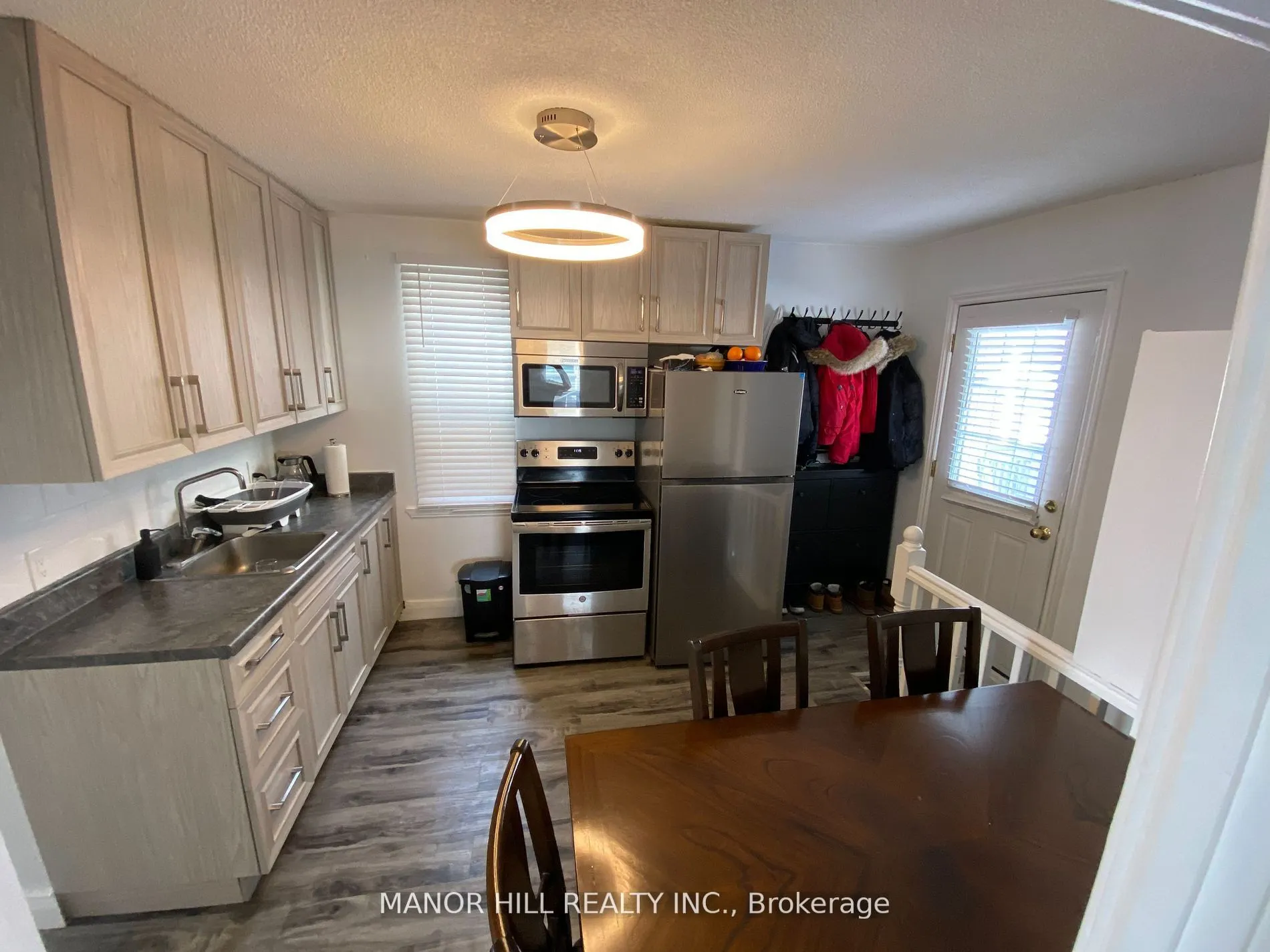 929 Lakeshore Road E, ##2