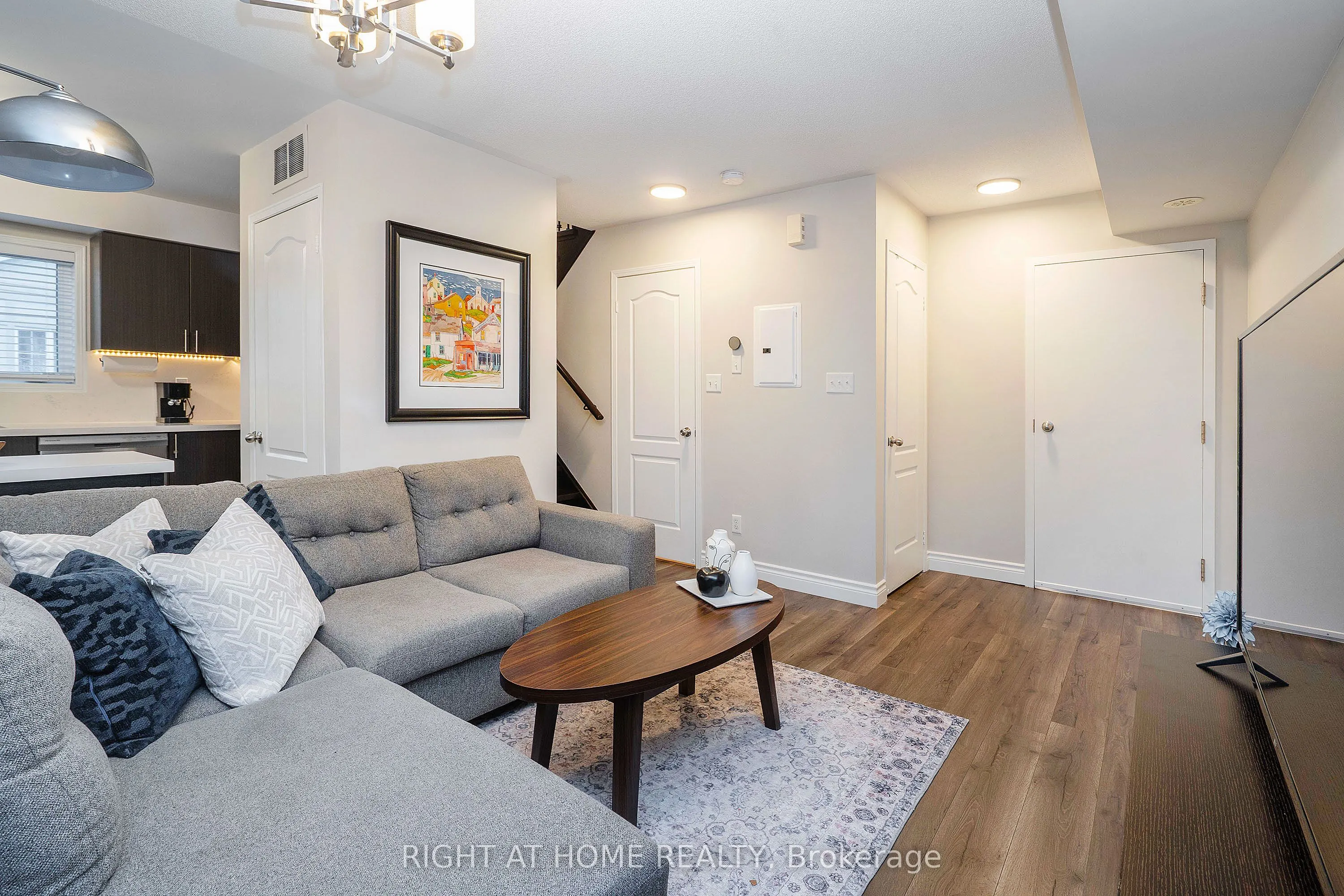 47 Hays Boulevard, #3