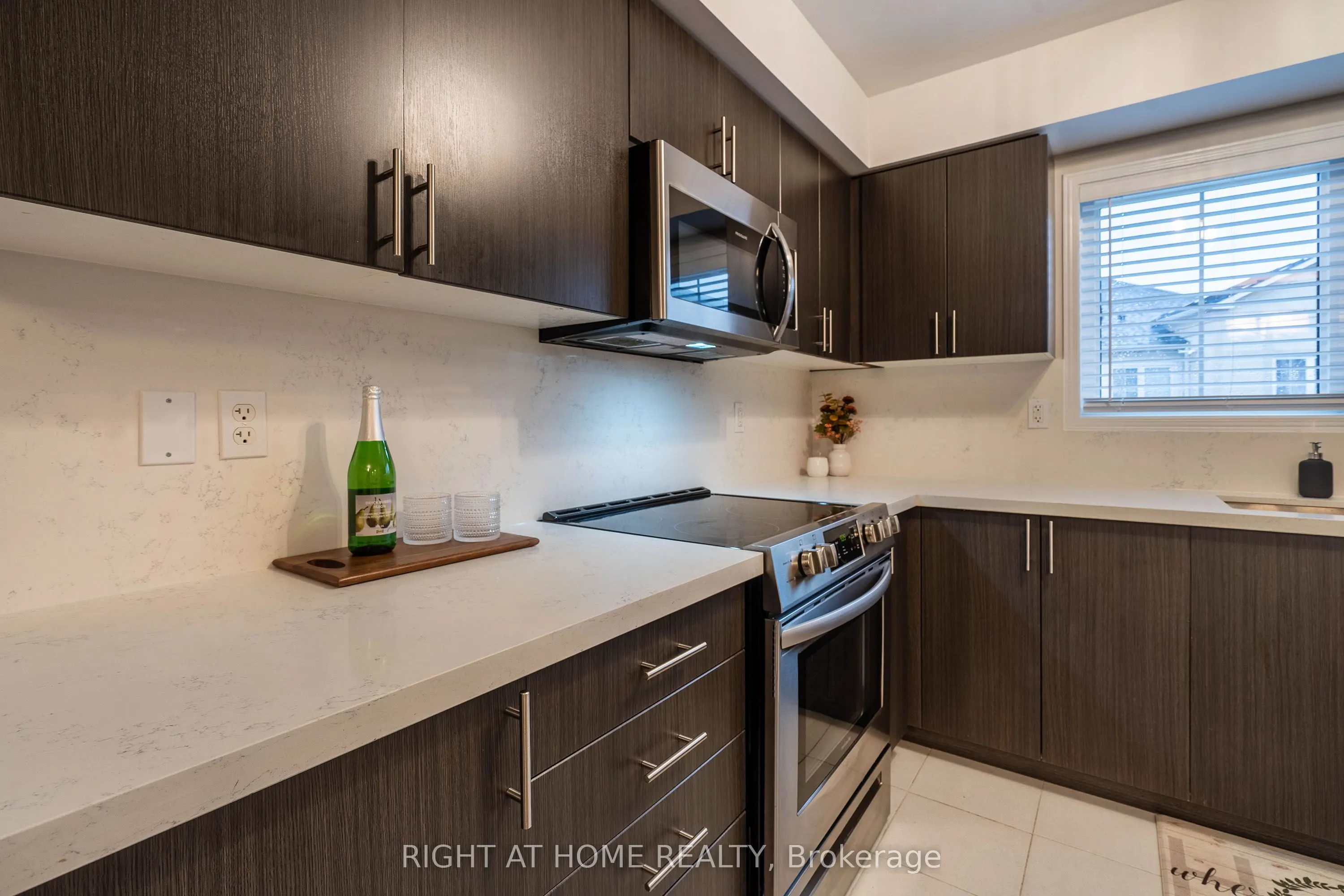 47 Hays Boulevard, #3