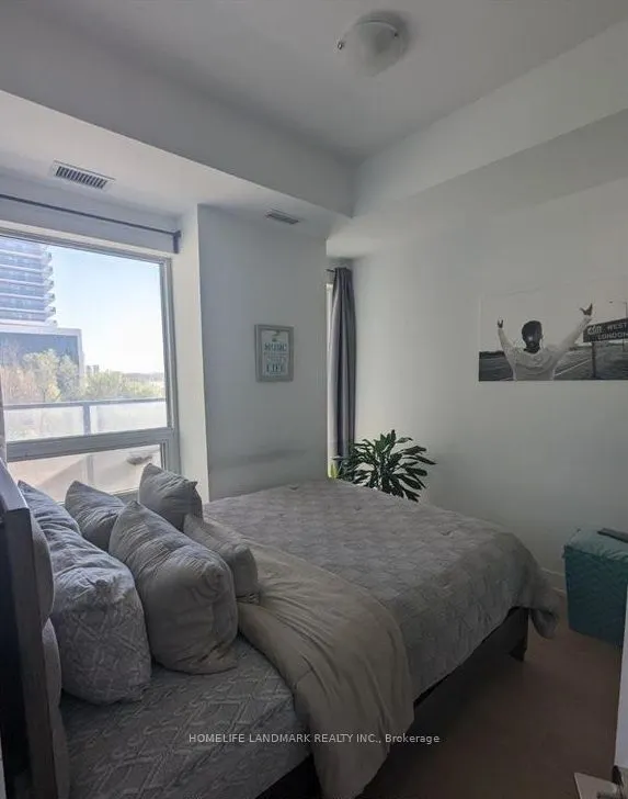20 Shore Breeze Drive, #208