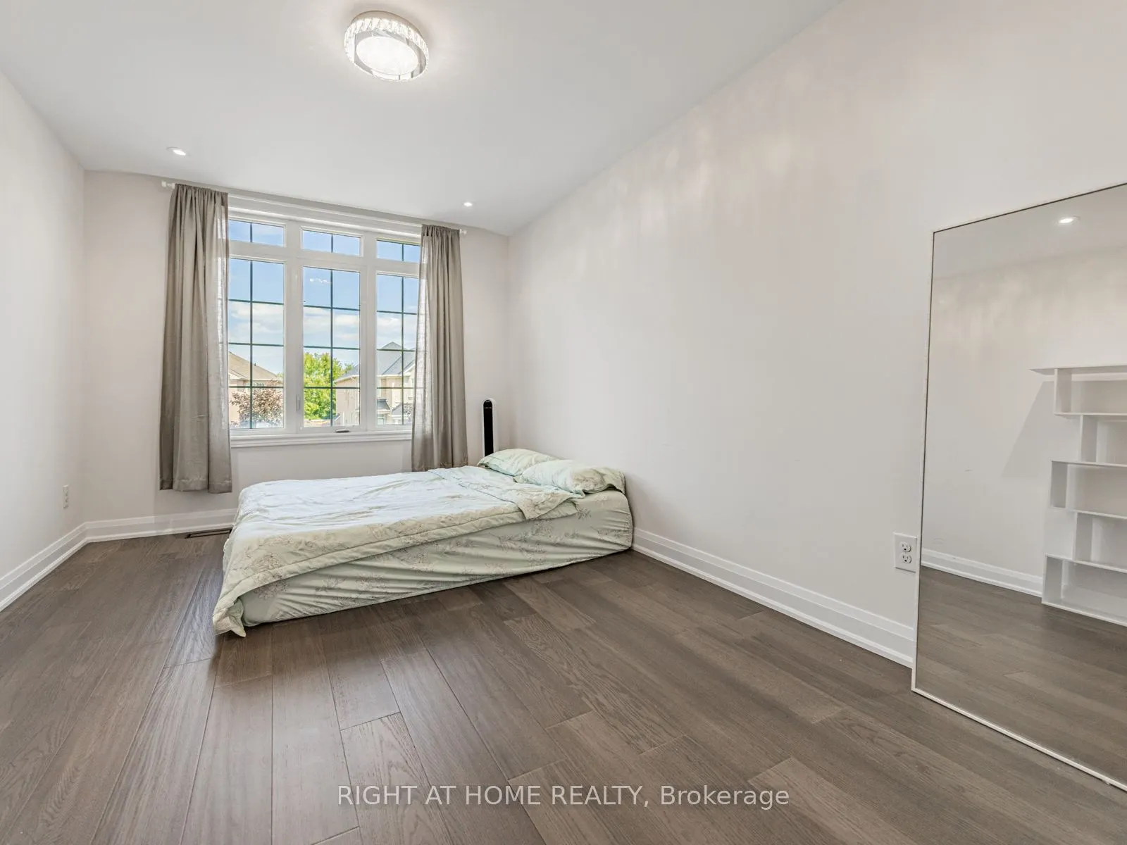 7326 Golden Meadow Court