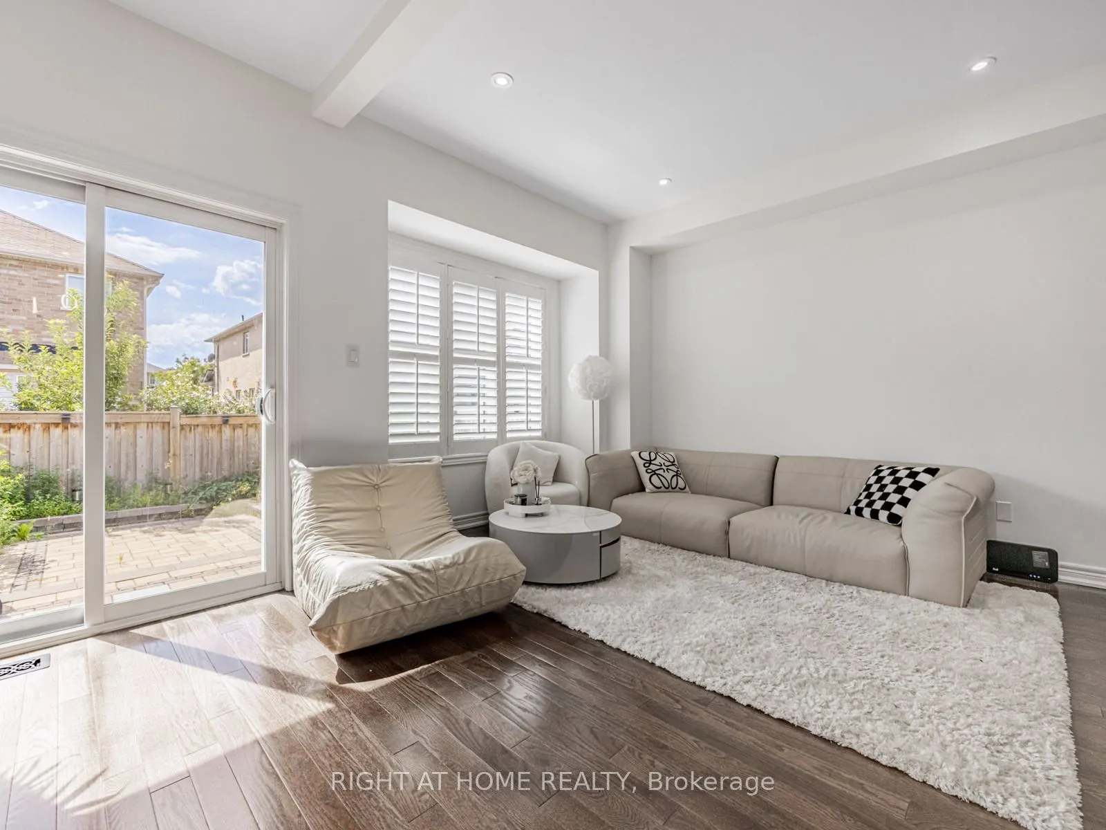7326 Golden Meadow Court