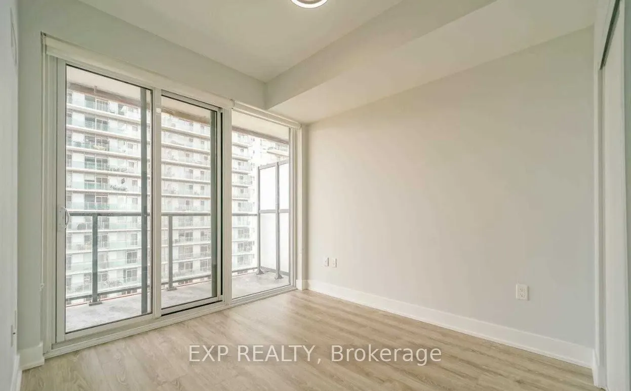 30 Shore Breeze Drive, #1514