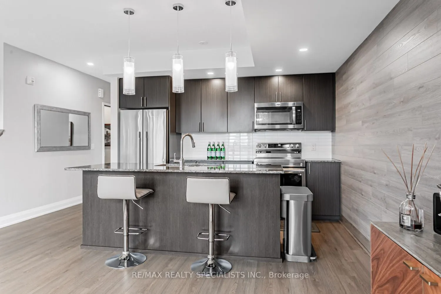 1210 Main Street E, #203