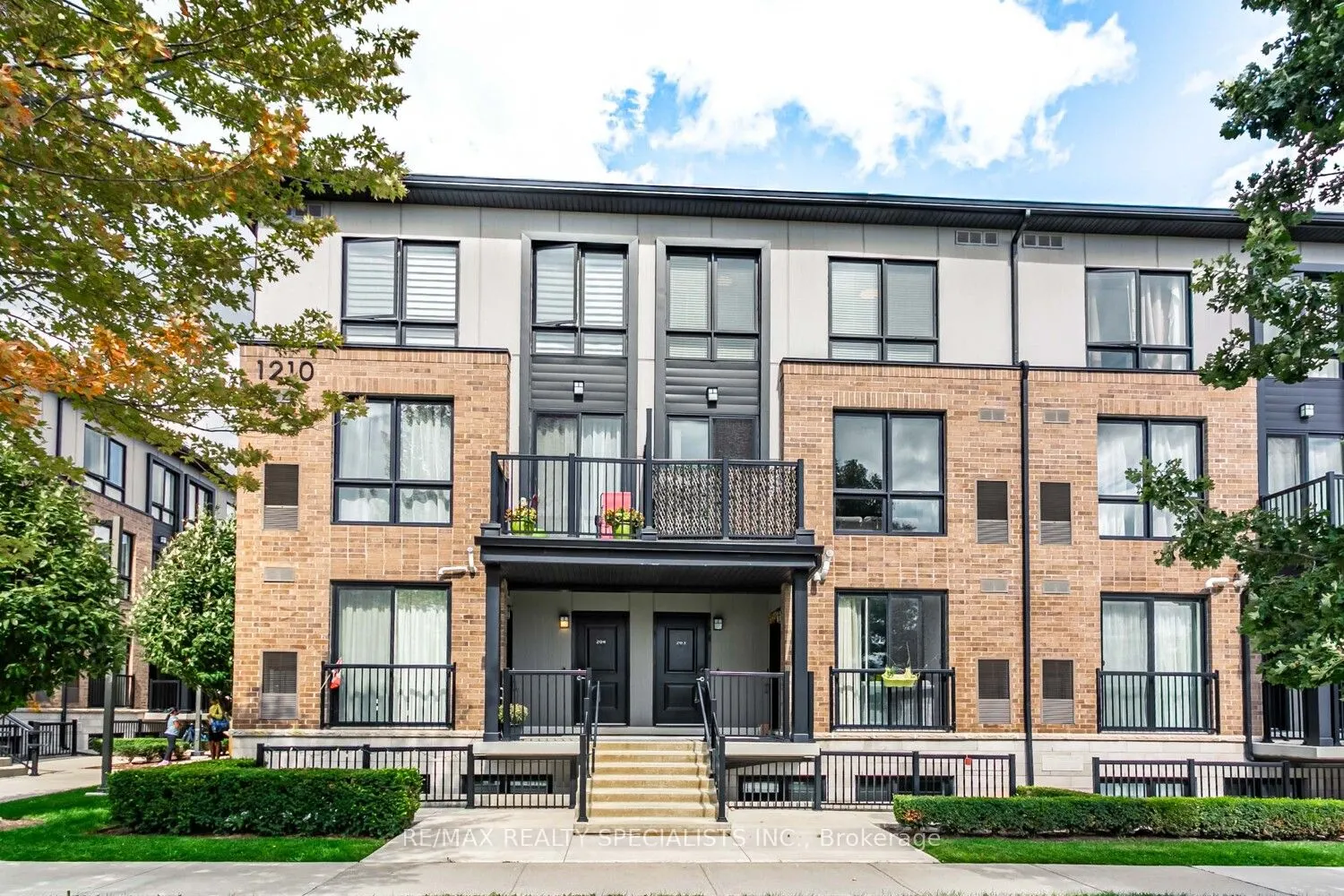 1210 Main Street E, #203