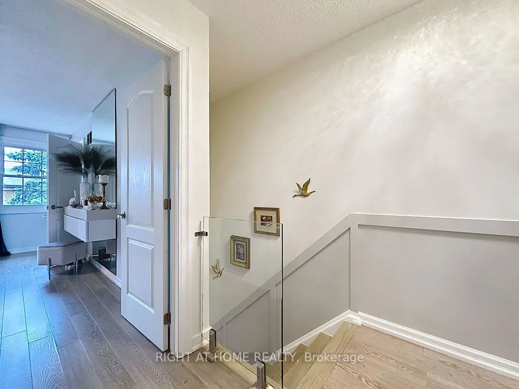 2120 Rathburn Road E, #101
