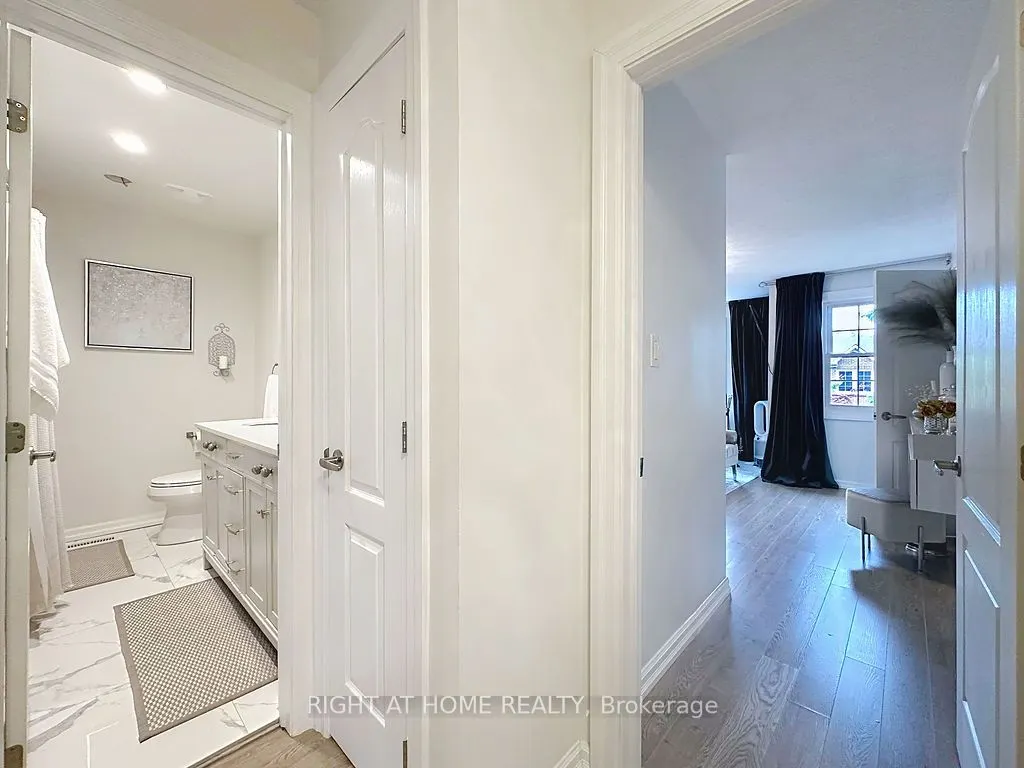 2120 Rathburn Road E, #101
