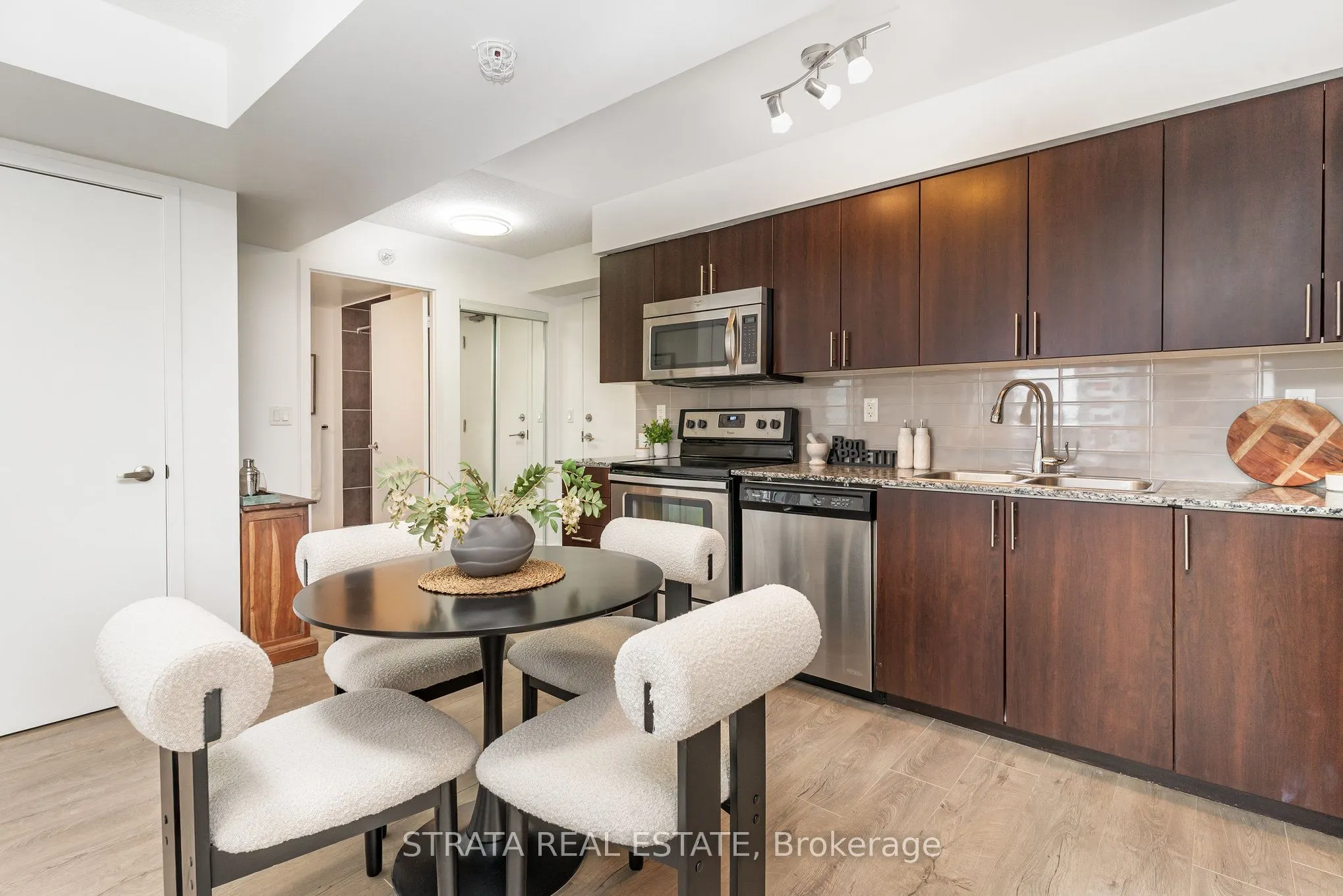 1410 Dupont Street, #1609