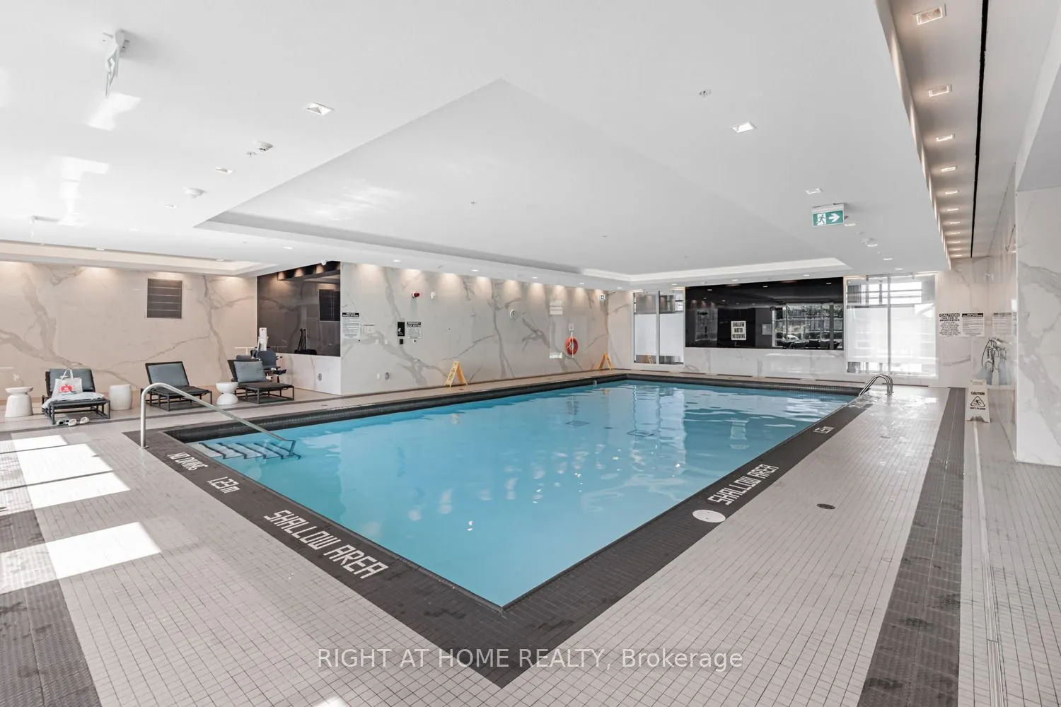 9 Mabelle Avenue, #318