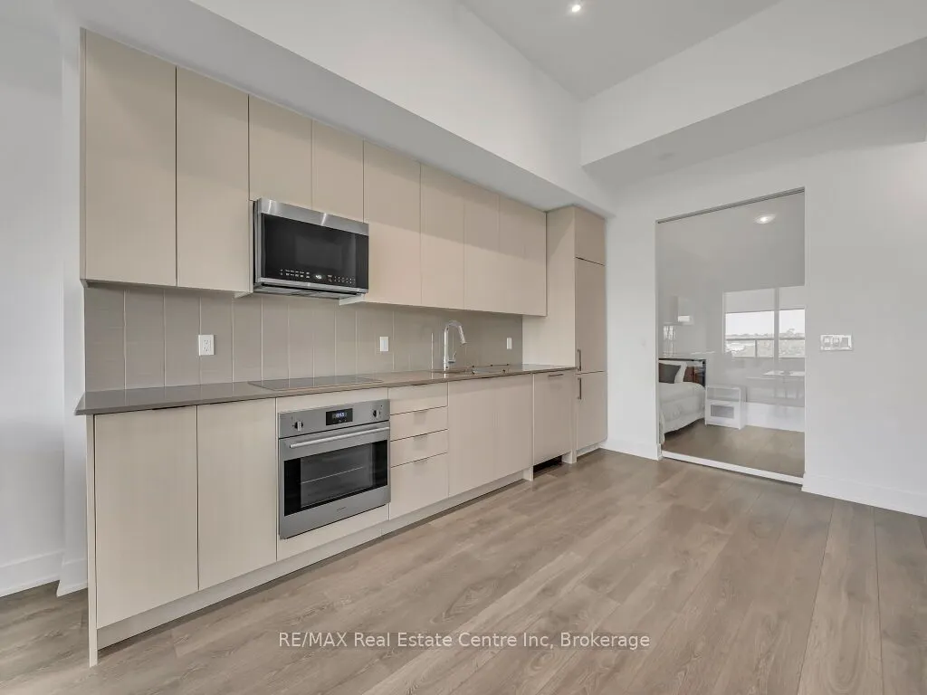 2485 TAUNTON Road, #427