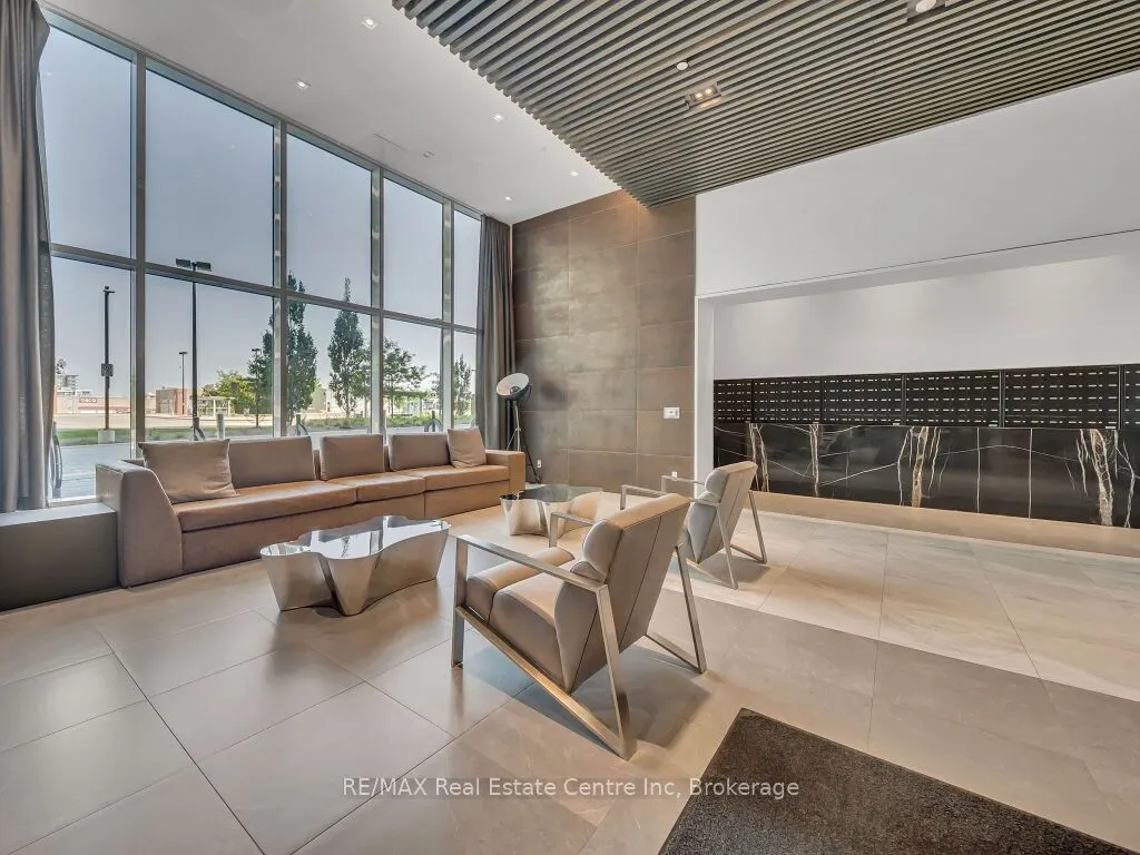 2485 TAUNTON Road, #427