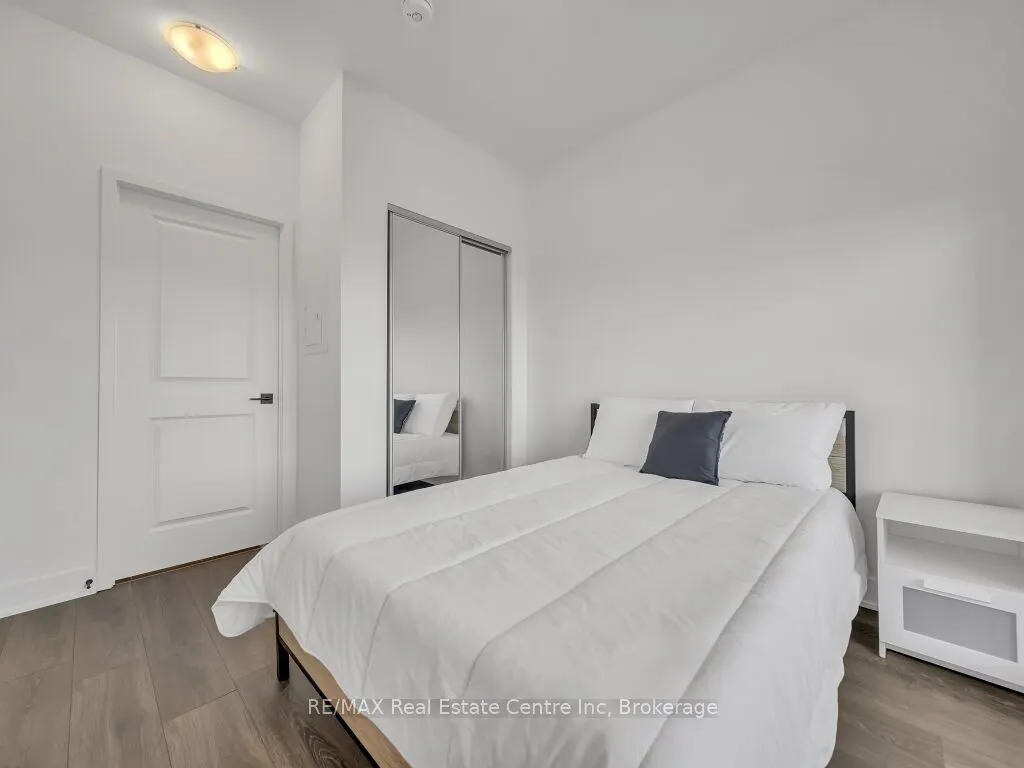 2485 TAUNTON Road, #427