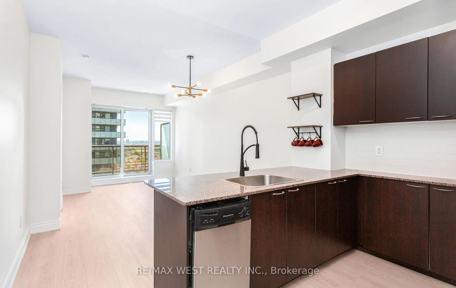 385 Prince Of Wales Drive, #1709
