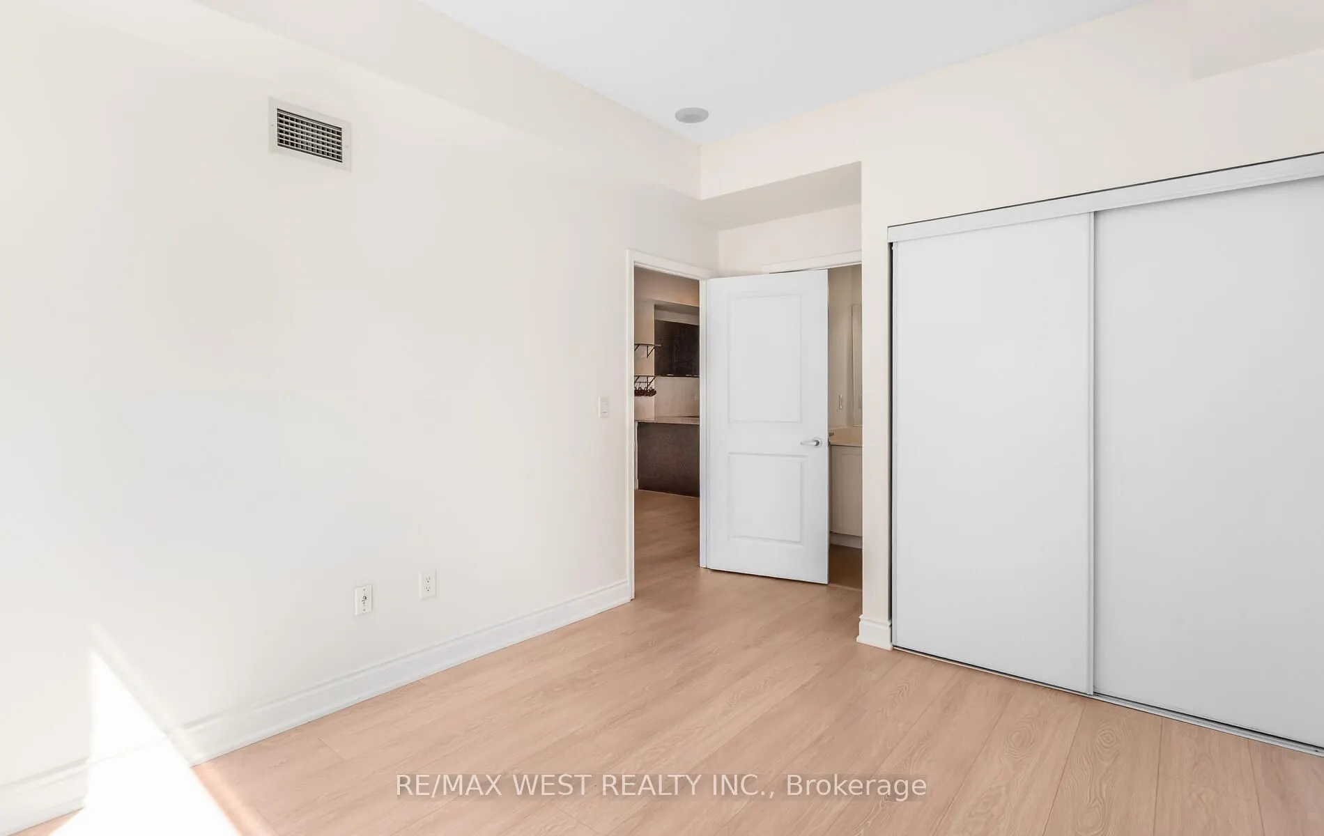 385 Prince Of Wales Drive, #1709