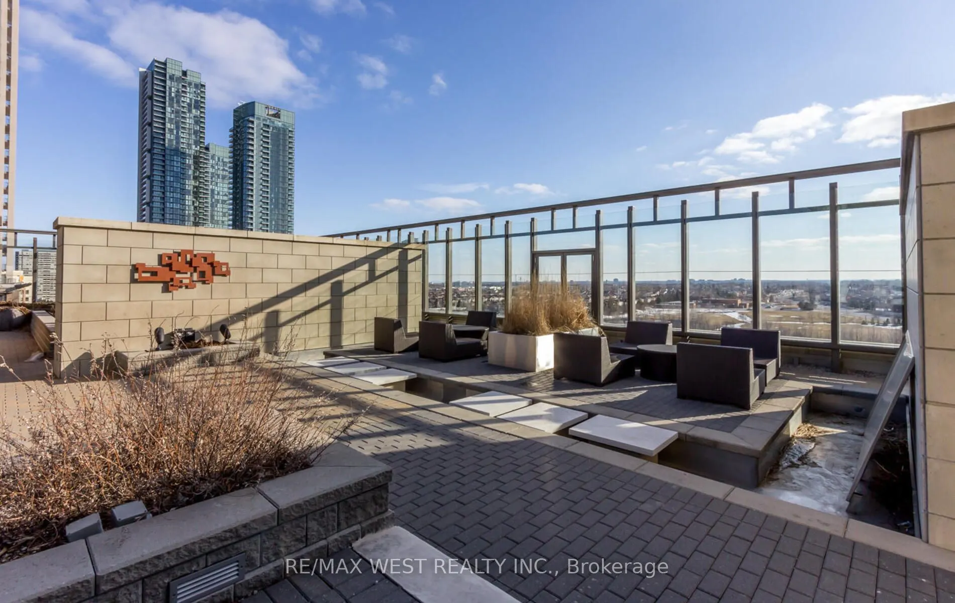 385 Prince Of Wales Drive, #1709
