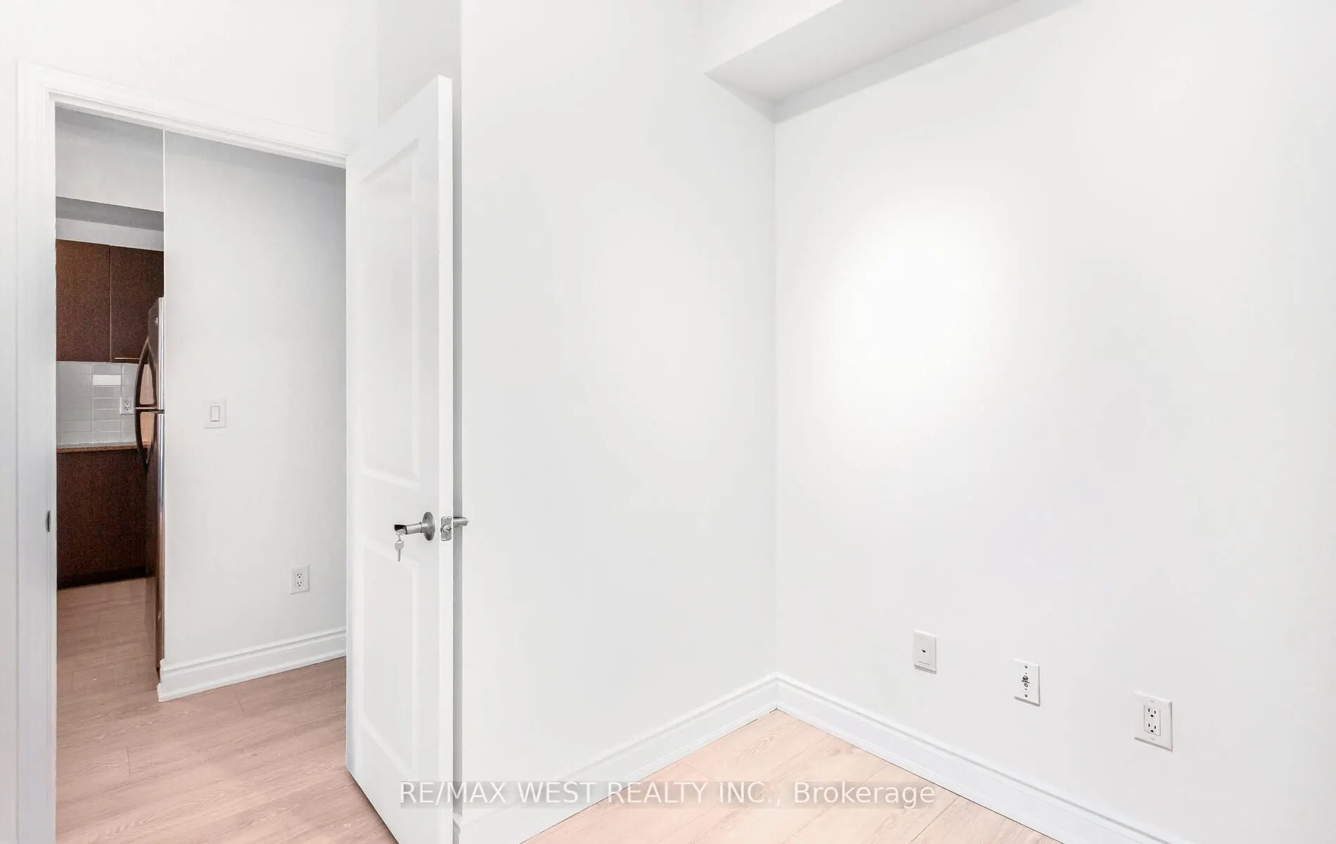 385 Prince Of Wales Drive, #1709