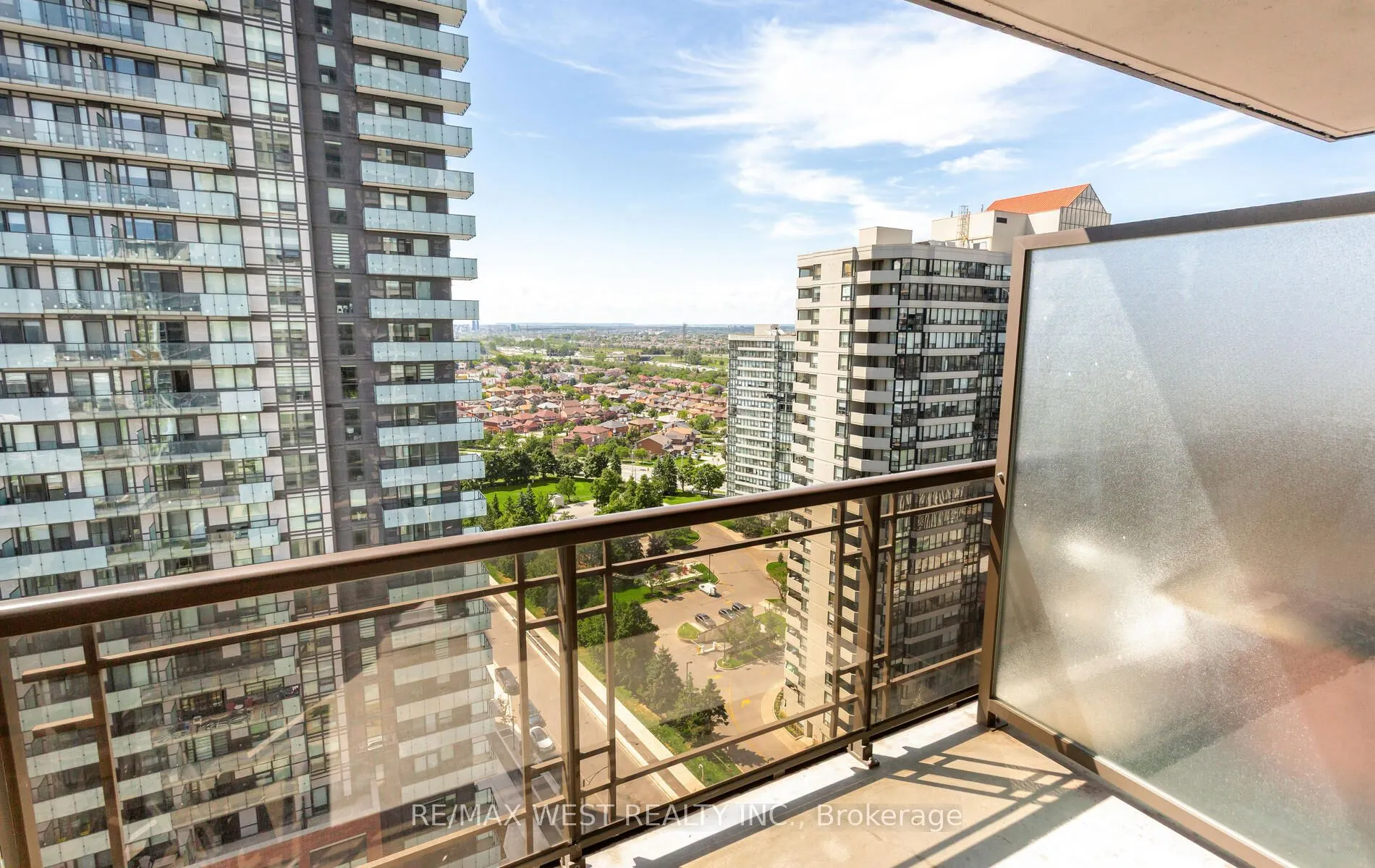 385 Prince Of Wales Drive, #1709