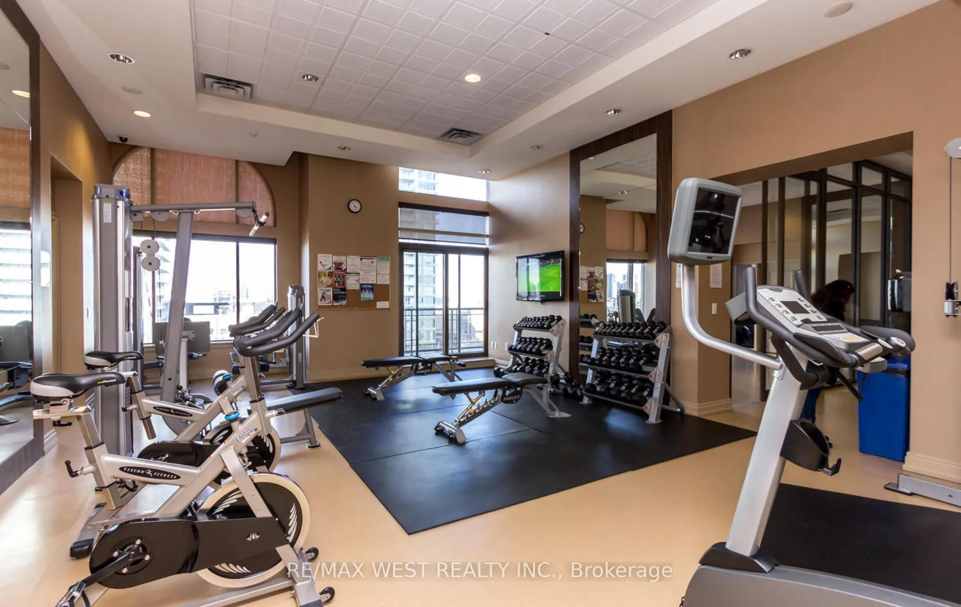385 Prince Of Wales Drive, #1709