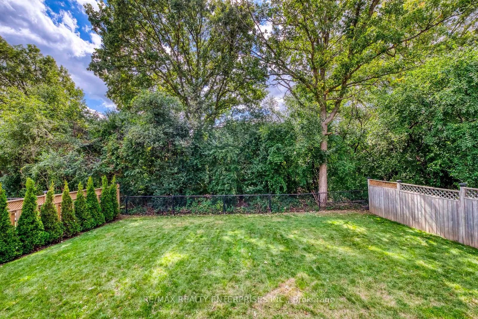 2394 Wynten Way