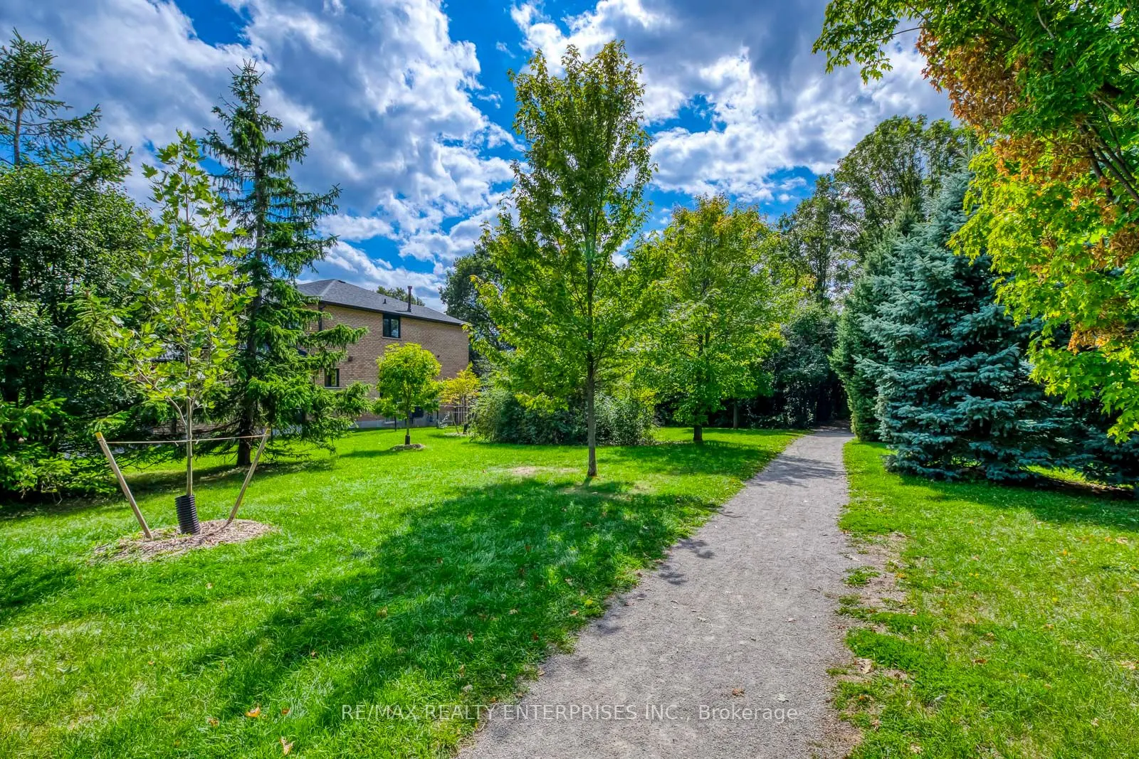 2394 Wynten Way