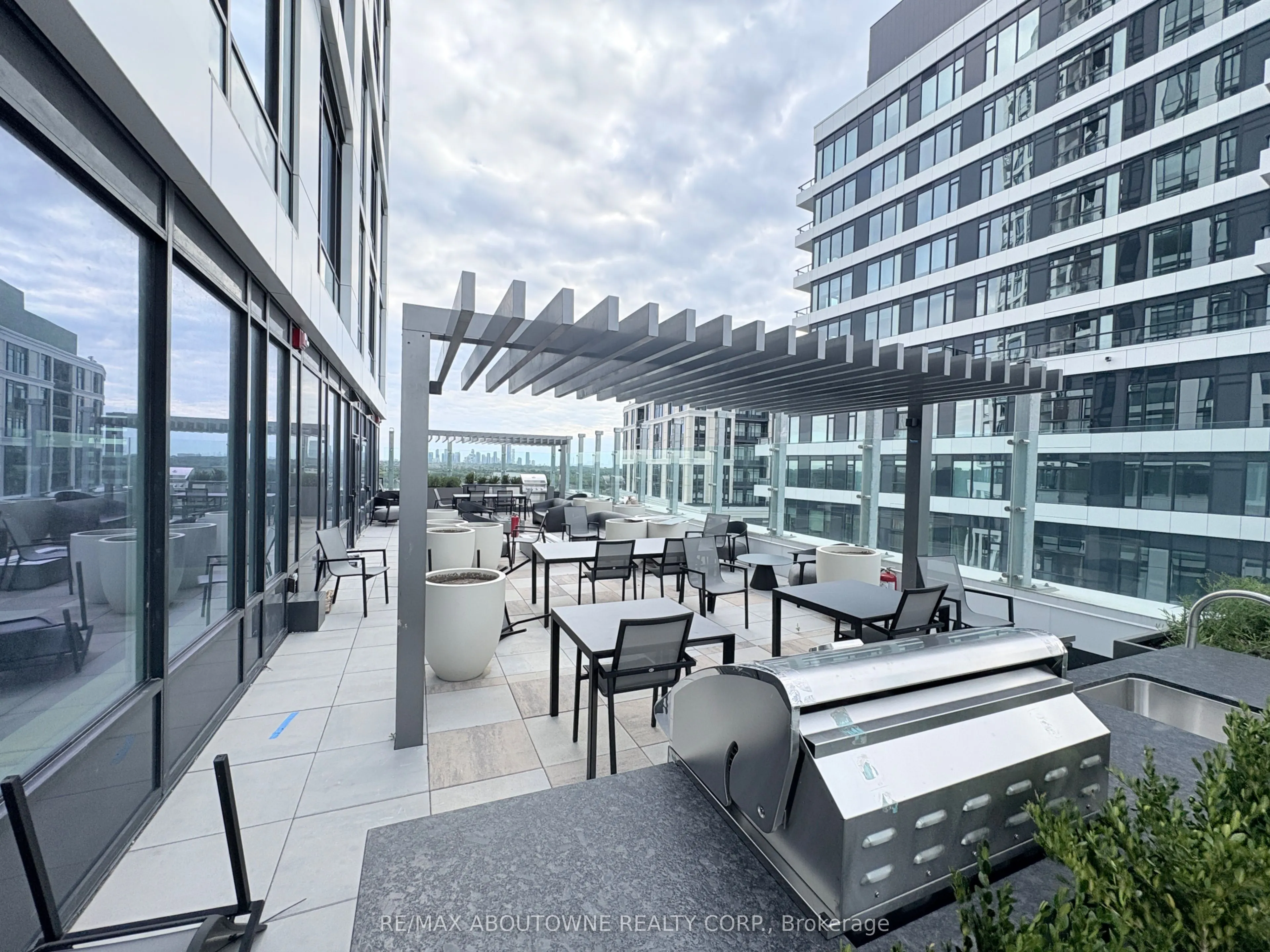 2495 Eglinton Avenue W, #2605