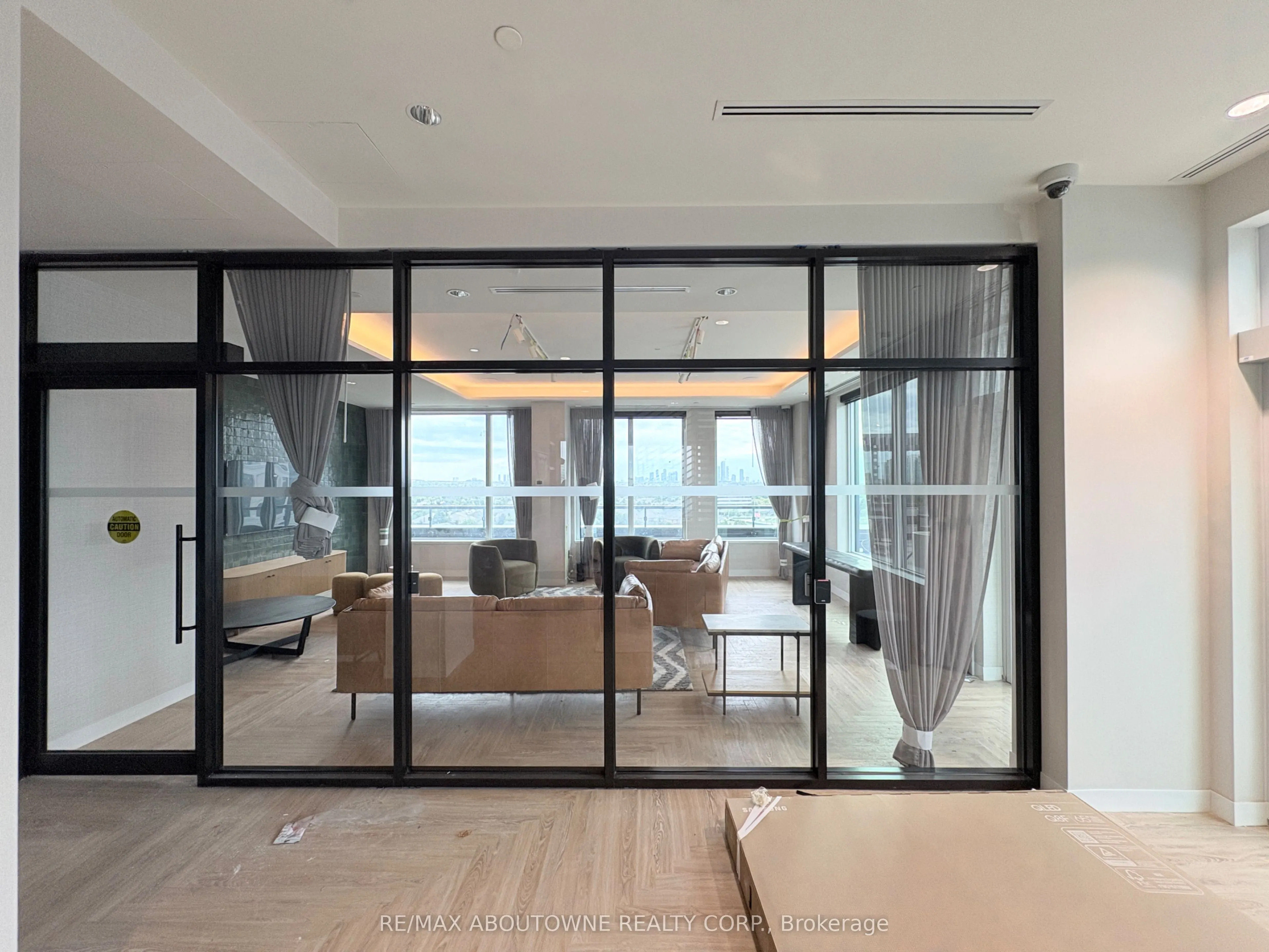 2495 Eglinton Avenue W, #2605