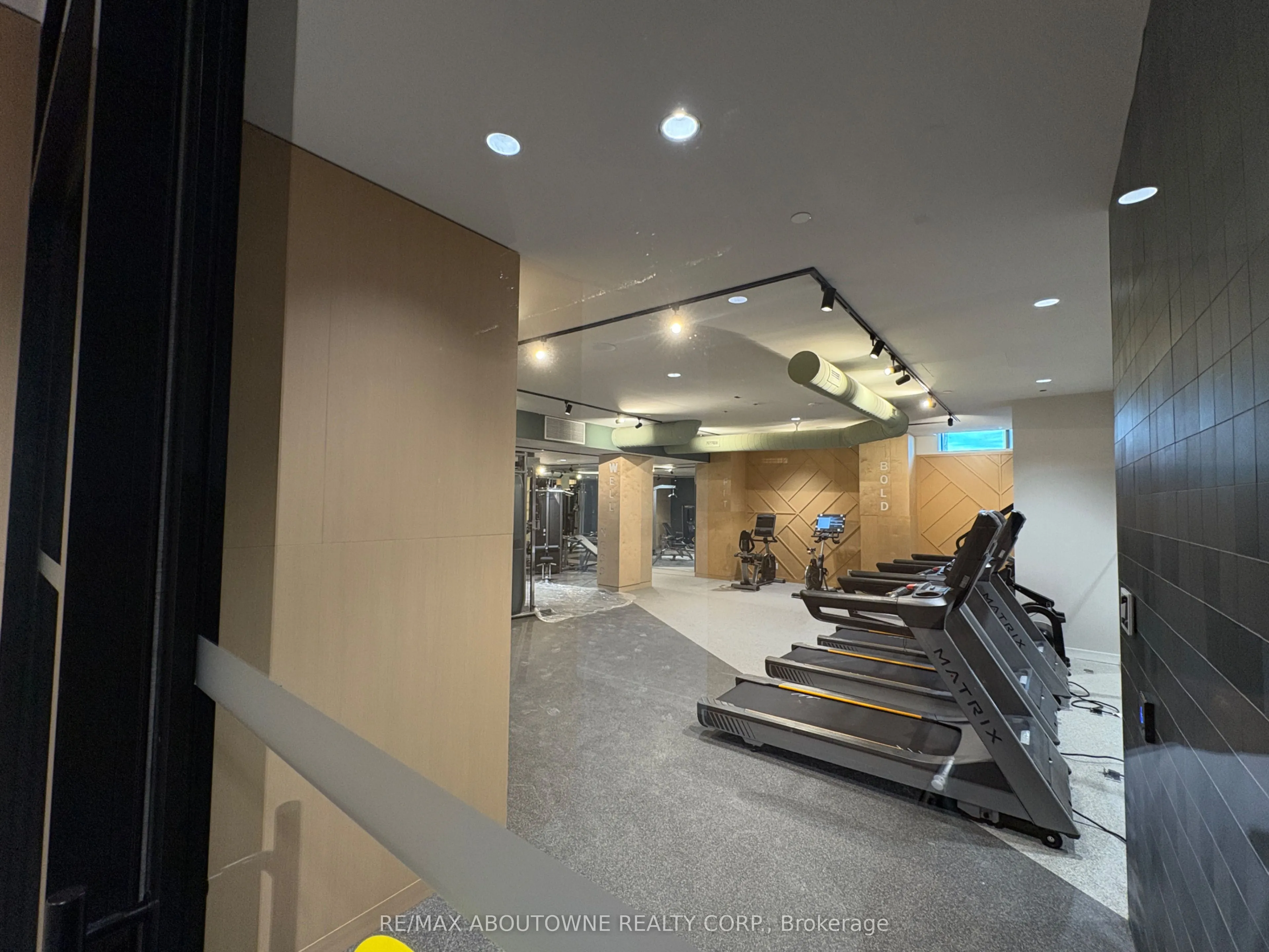 2495 Eglinton Avenue W, #2605