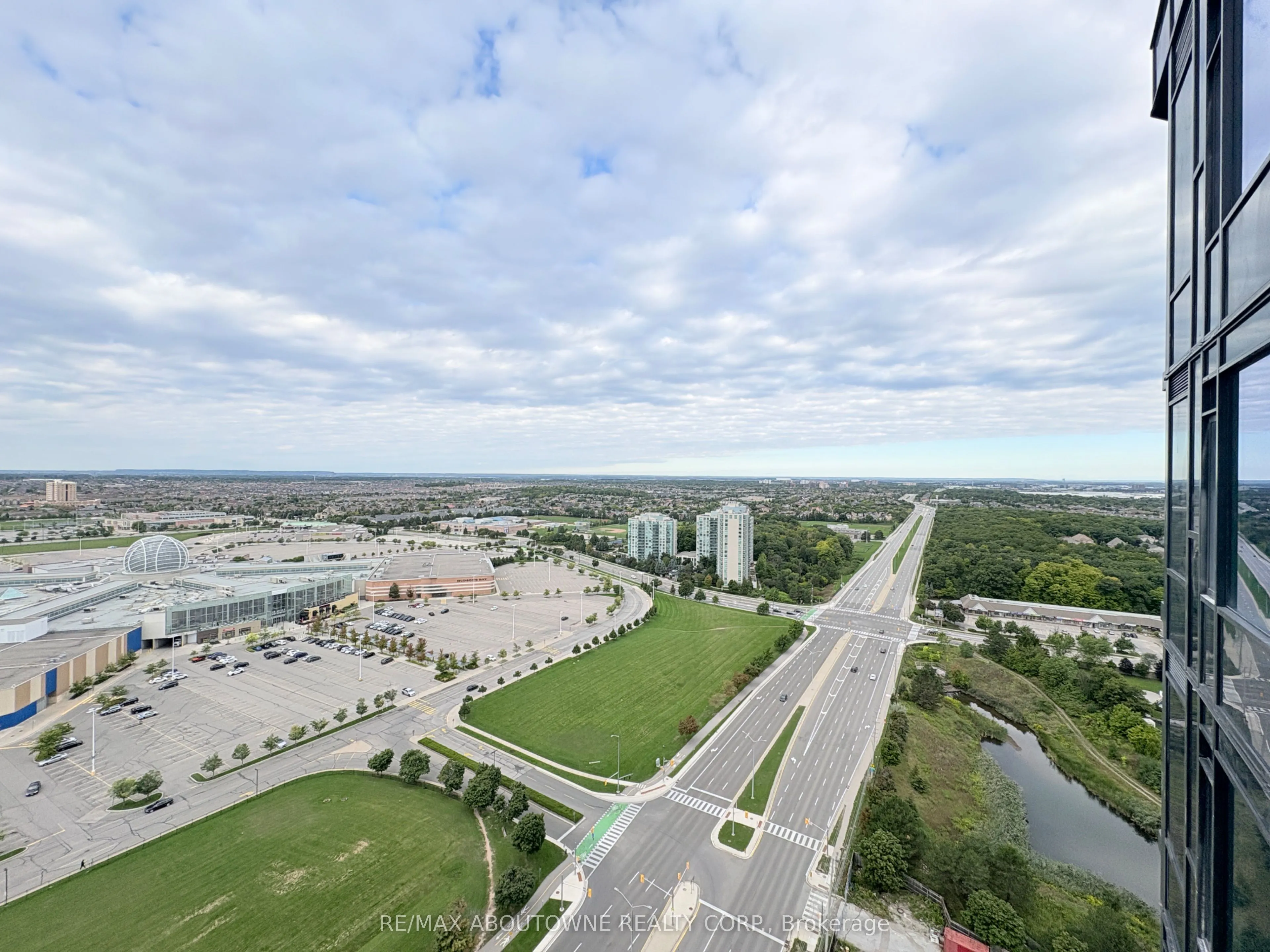 2495 Eglinton Avenue W, #2605