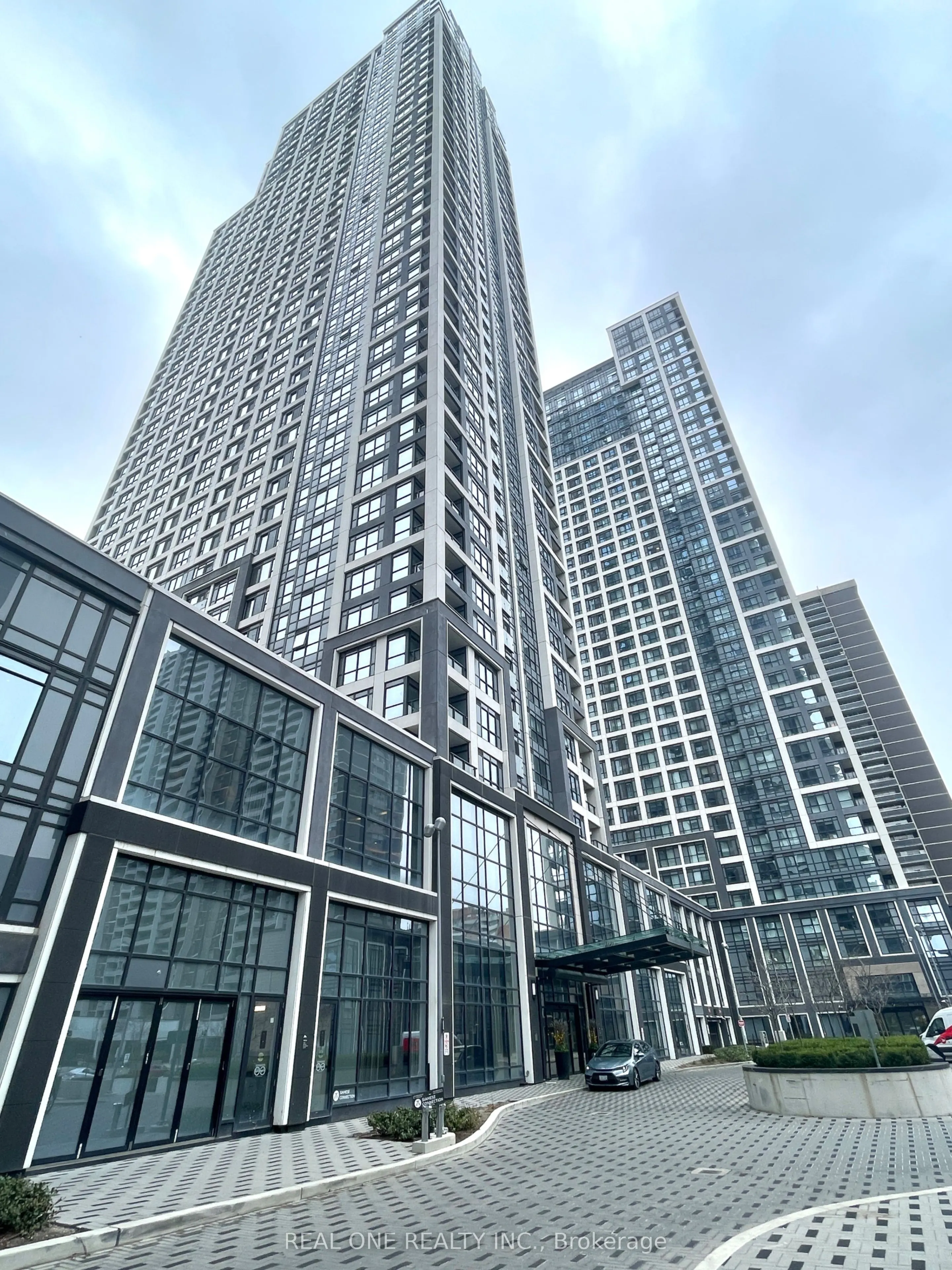 5 Mabelle Avenue, #733