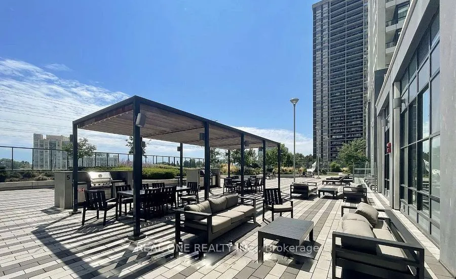 5 Mabelle Avenue, #733