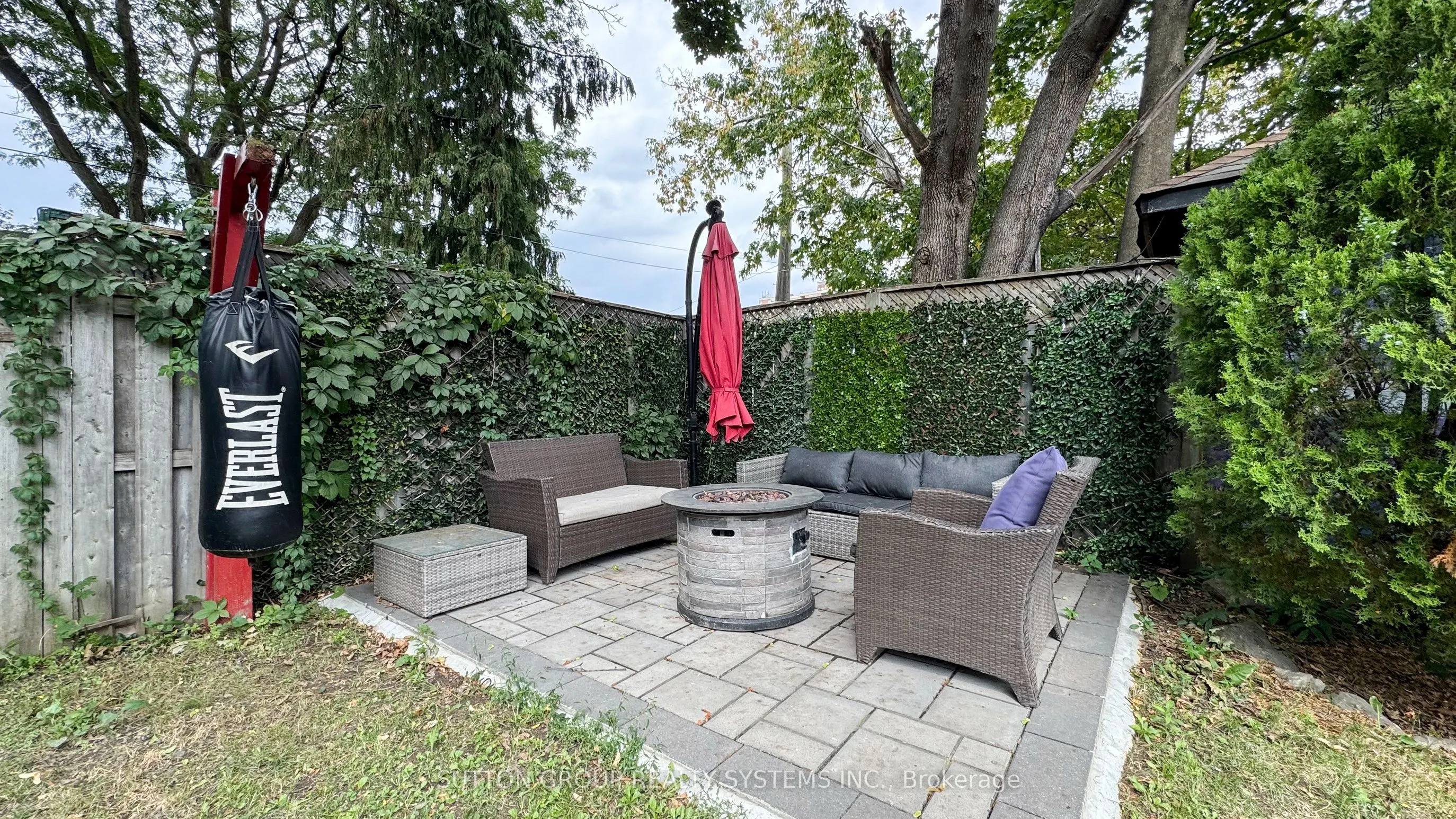 29 Pearen Street