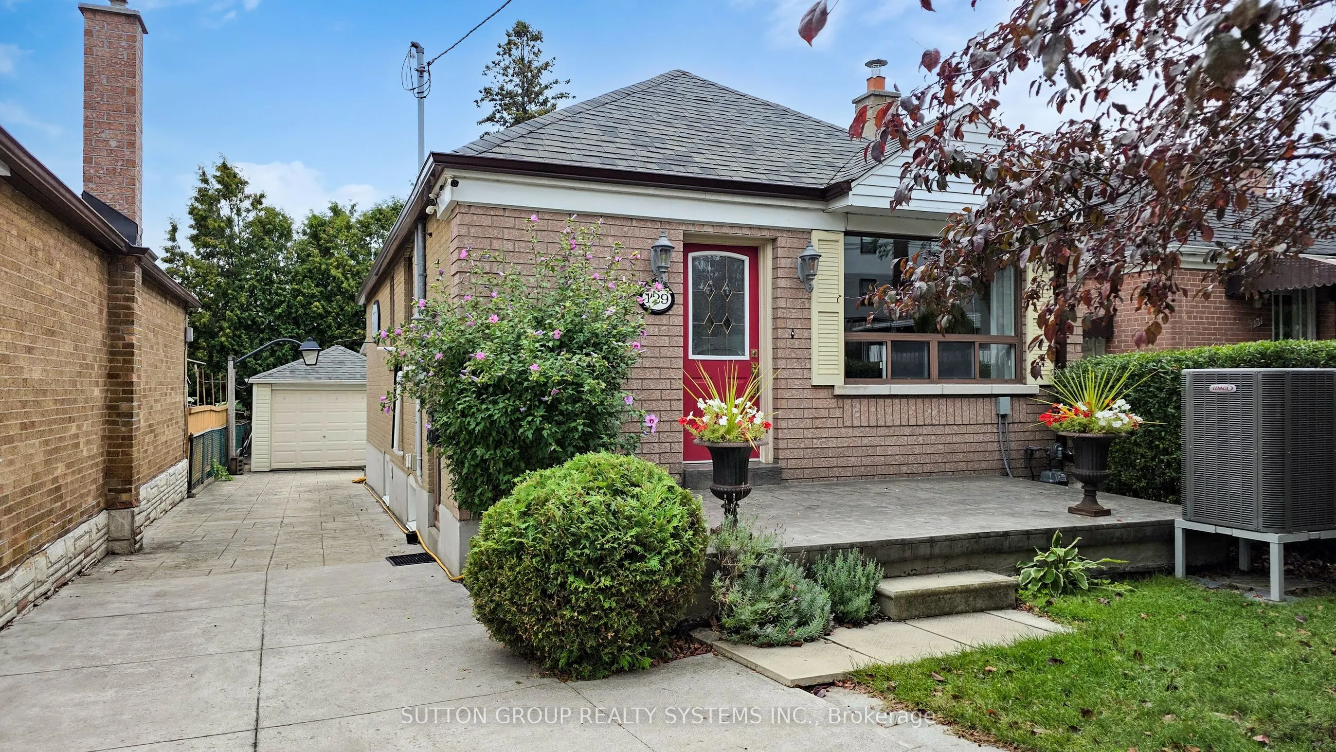 129 Lonborough Avenue