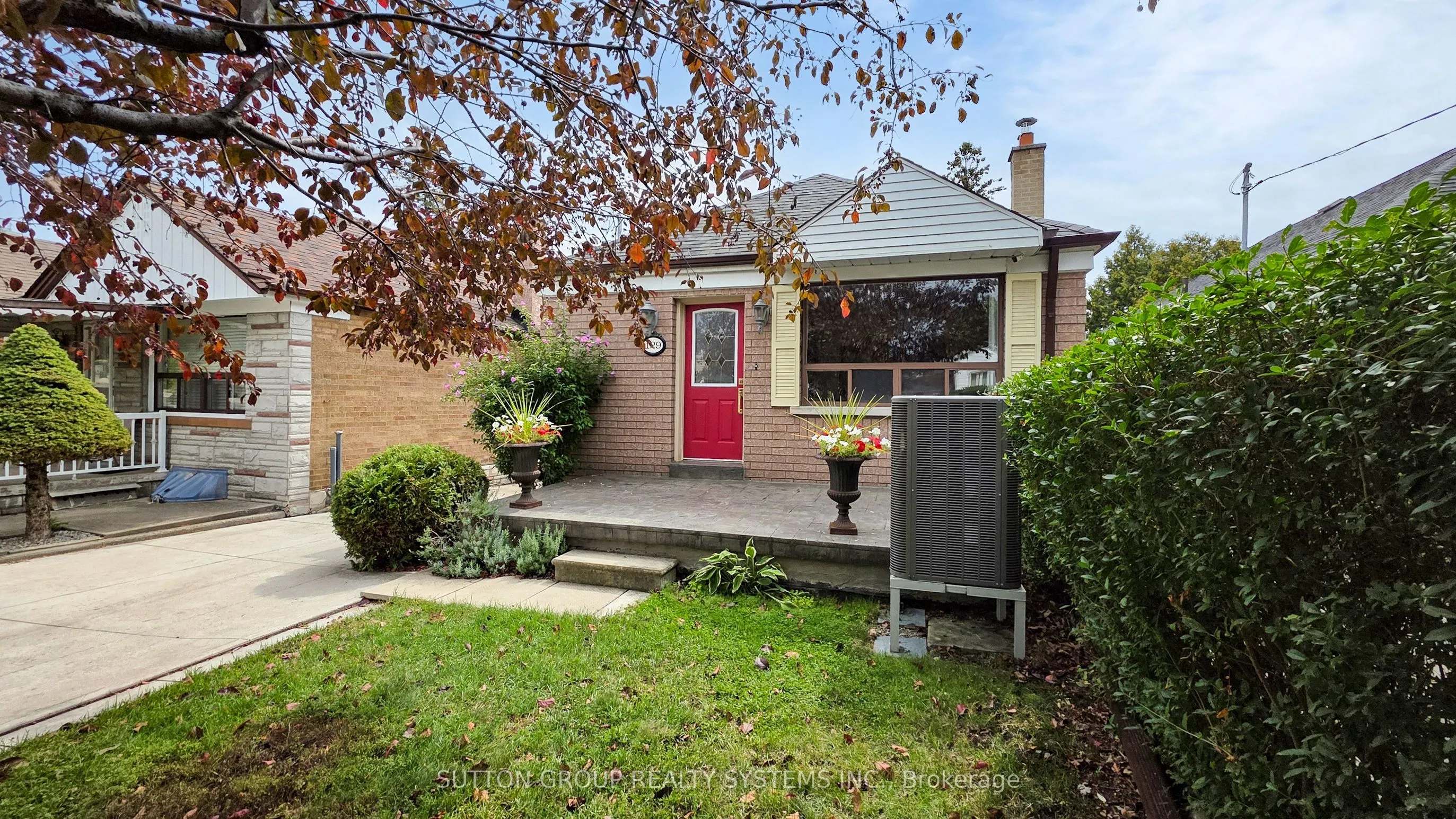129 Lonborough Avenue