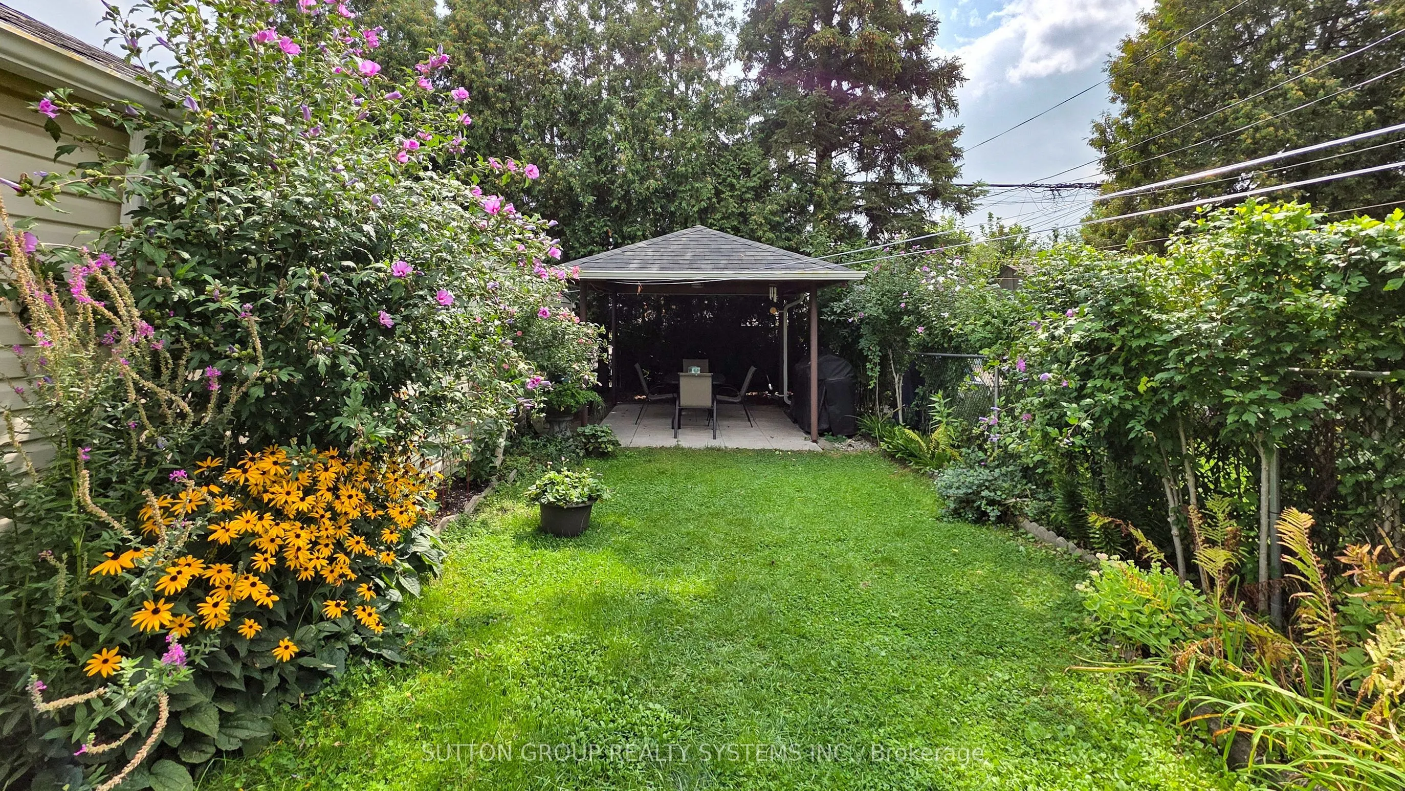 129 Lonborough Avenue